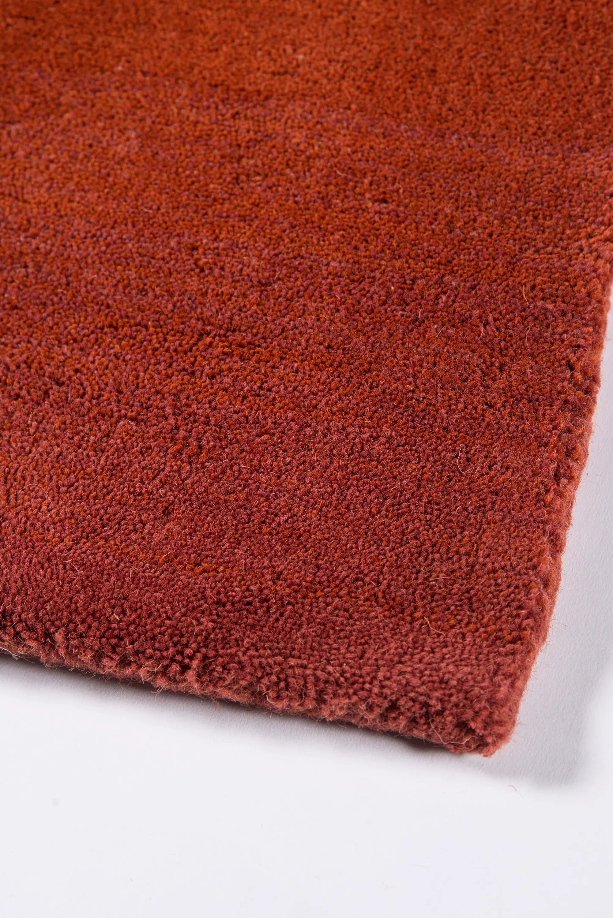 Metro MT-12 Paprika Area Rug by Momeni