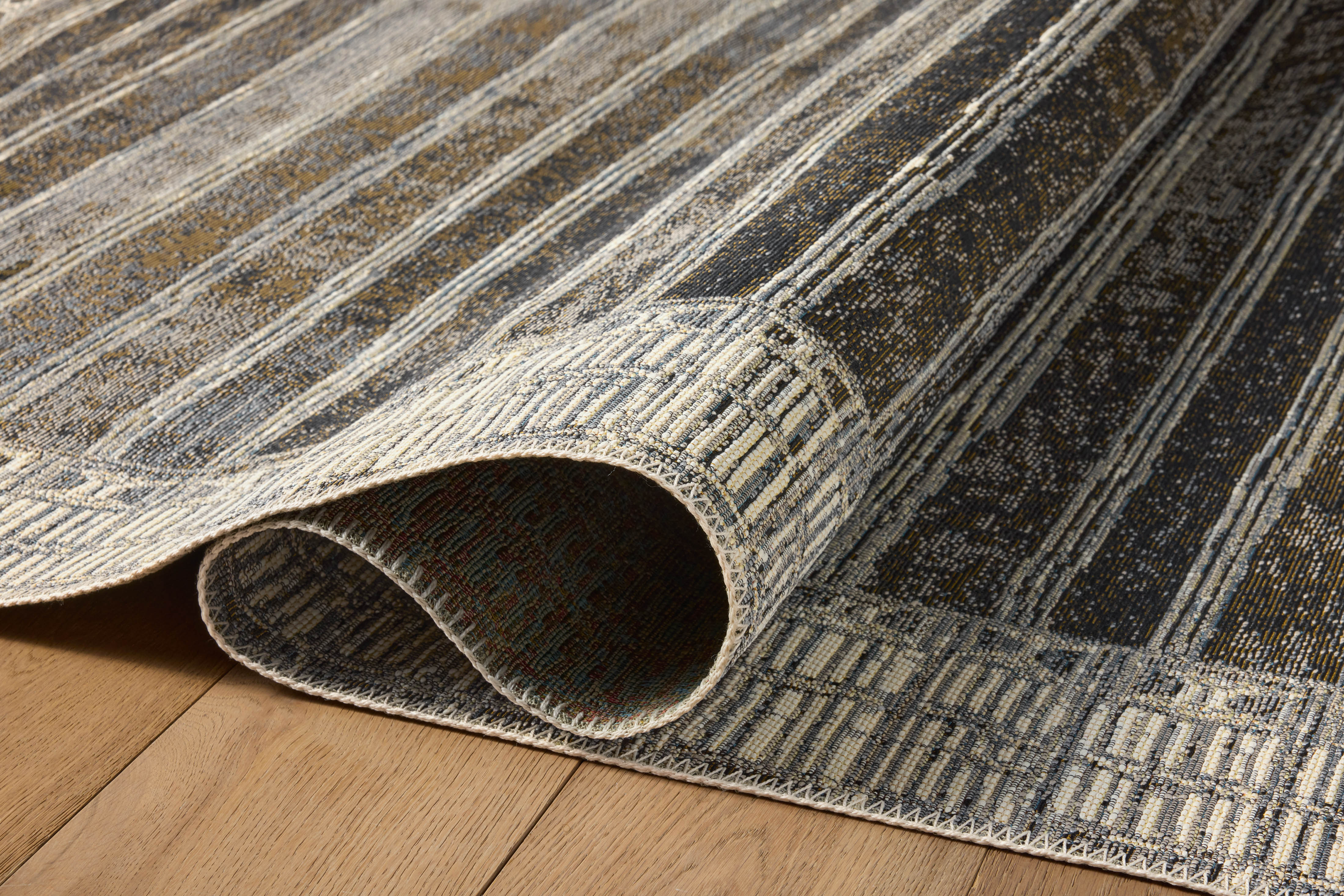 Loloi Mika MIK-07 Charcoal / Ivory Area Rug