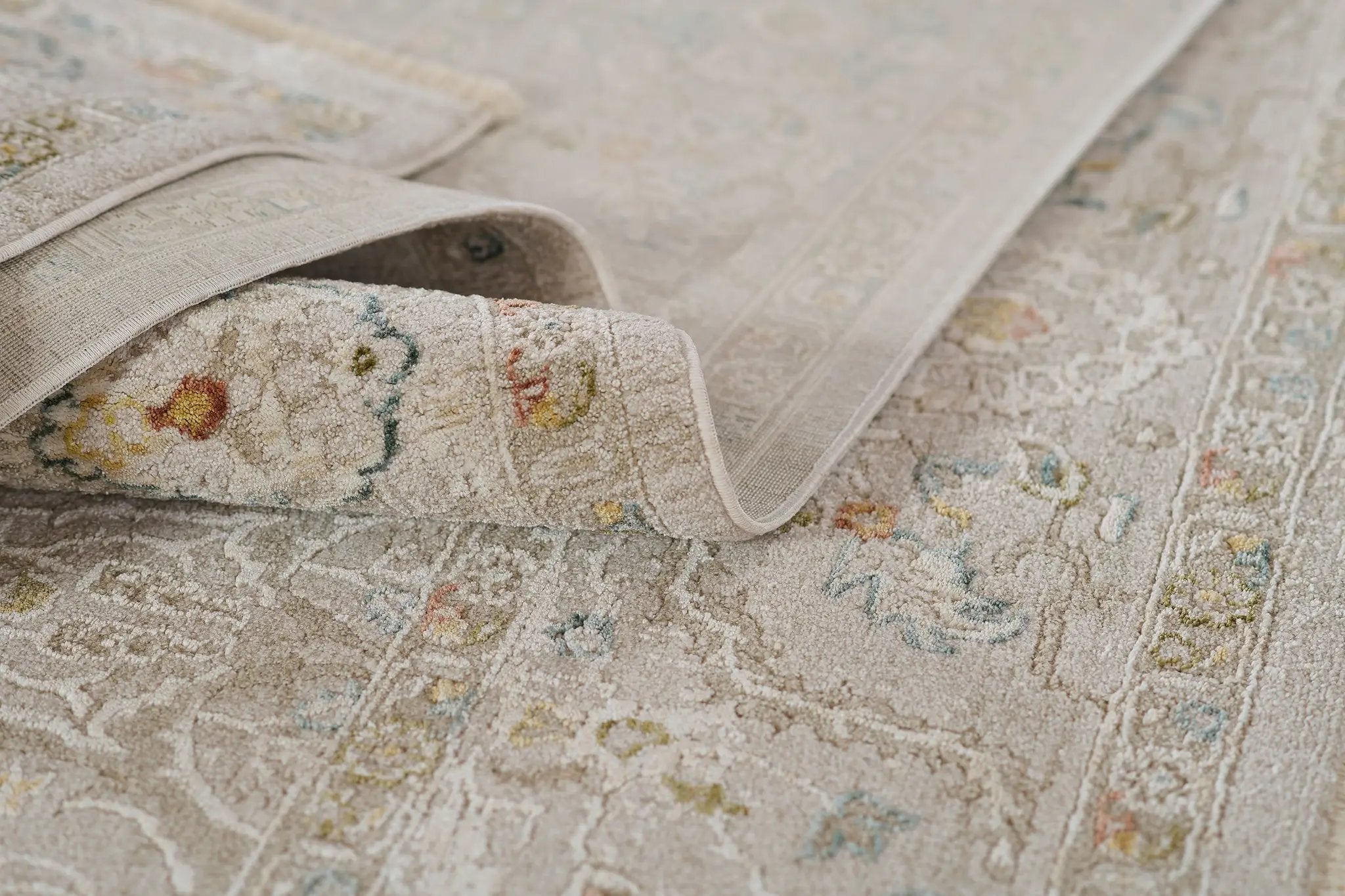 Morgan MRN-2 Beige Area Rug by Momeni