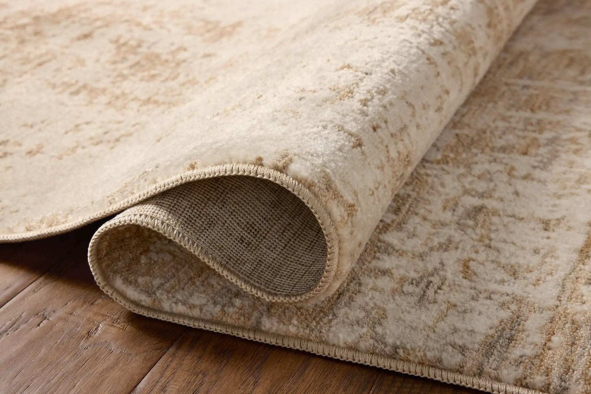 Nellie NEL-03 Stone / Taupe Area Rug by Loloi