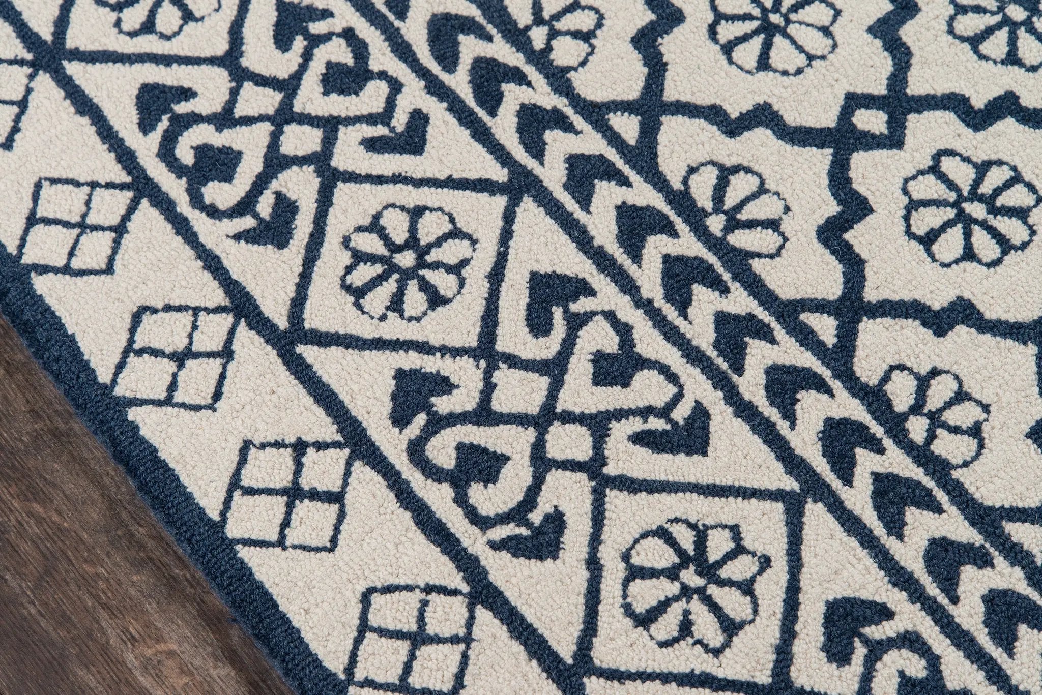 Newport NP-17 Blue Area Rug by Momeni
