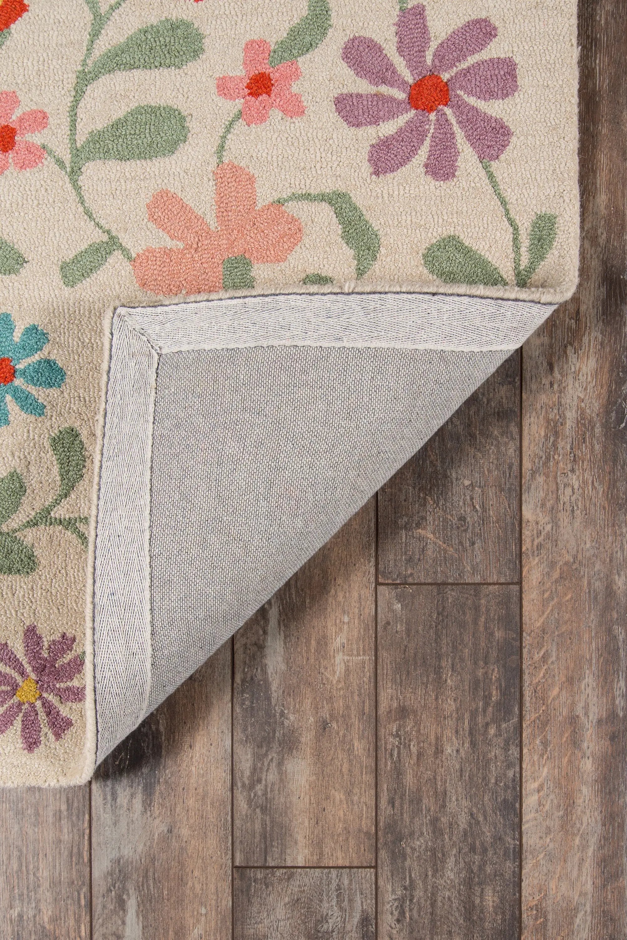 Newport NP-20 Ivory Area Rug by Momeni