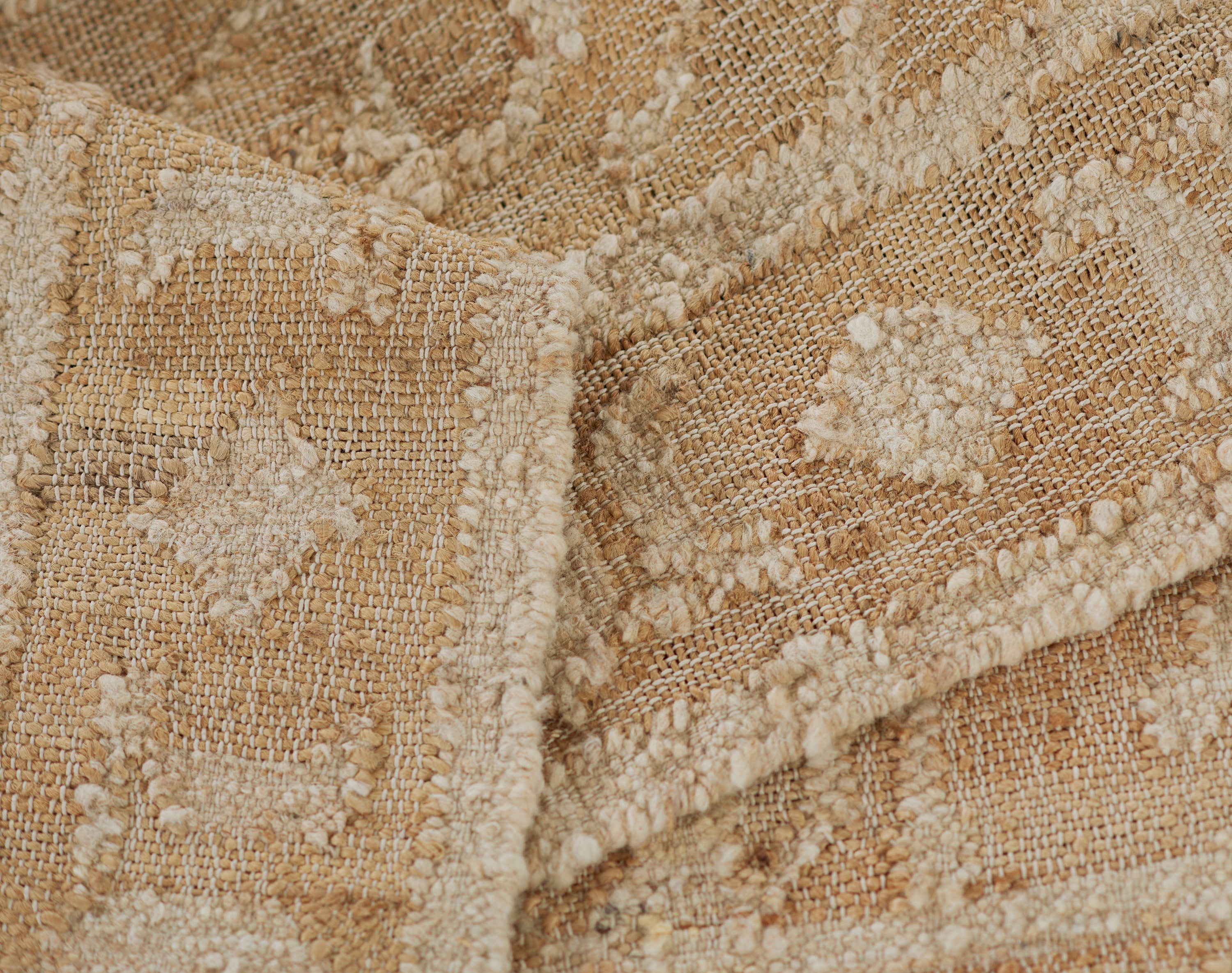 Momeni Nirvana NIR-4 Ivory Hand Woven Area Rug