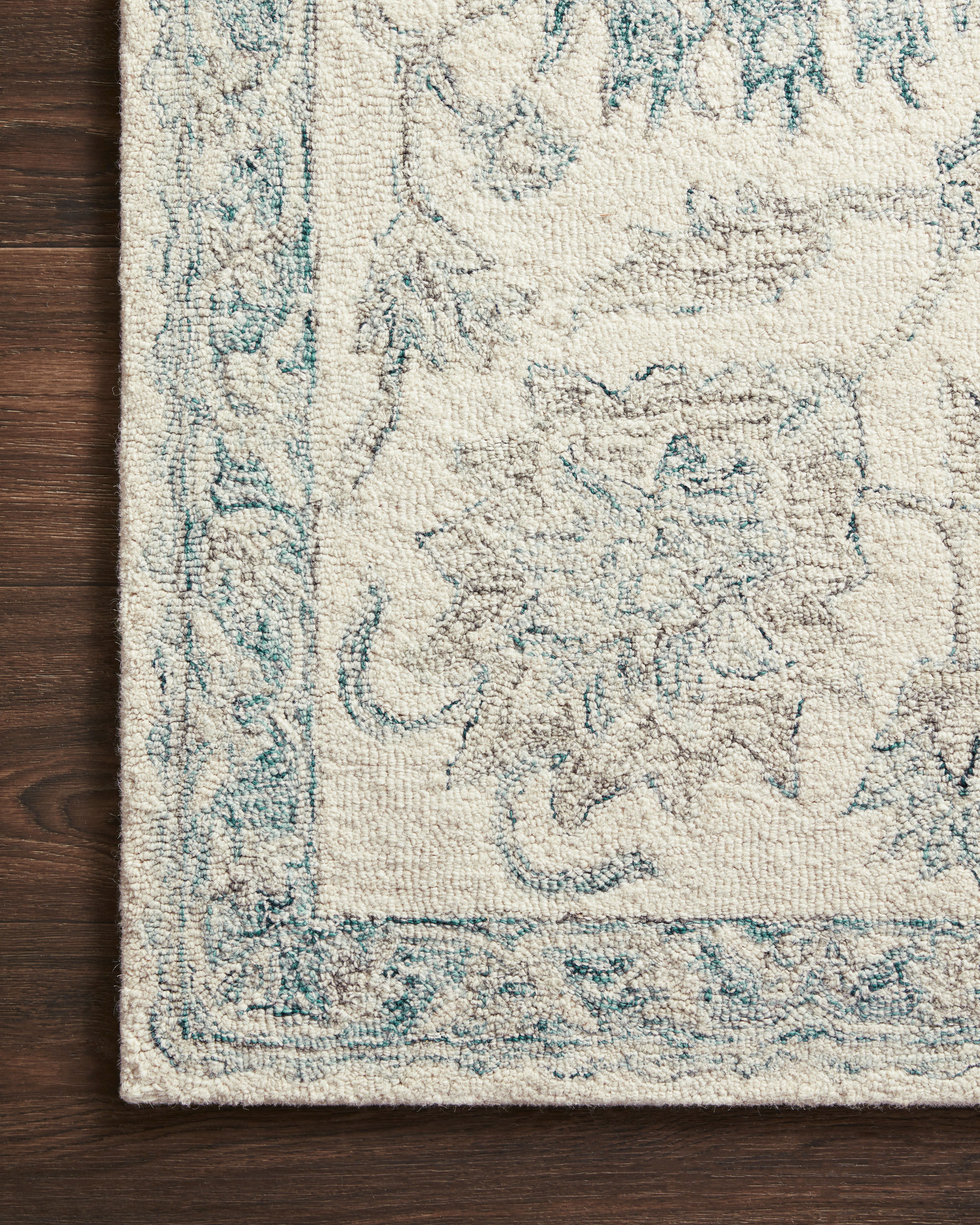 Loloi Norabel NOR-04 Ivory / Blue Area Rug