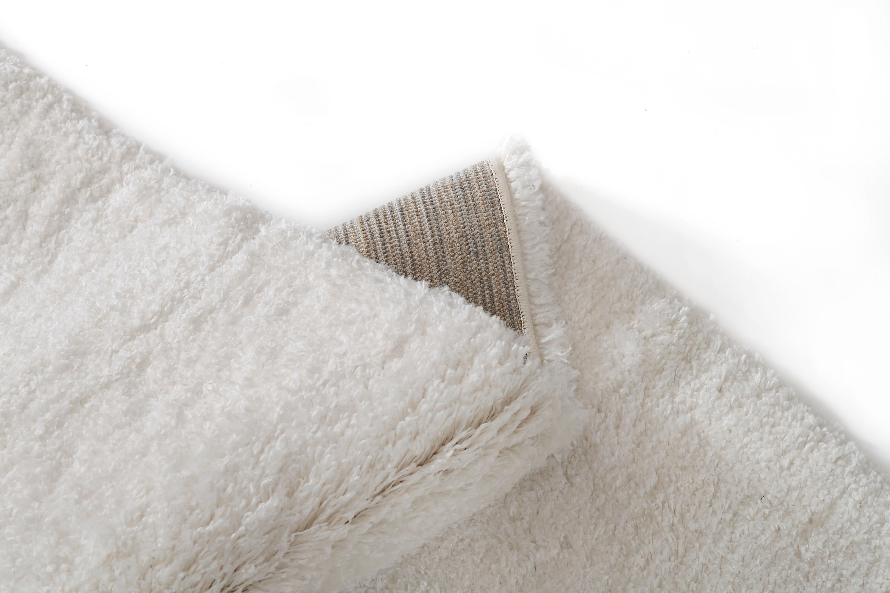 Novogratz Nola Shag NS-01 Snow Area Rug by Momeni