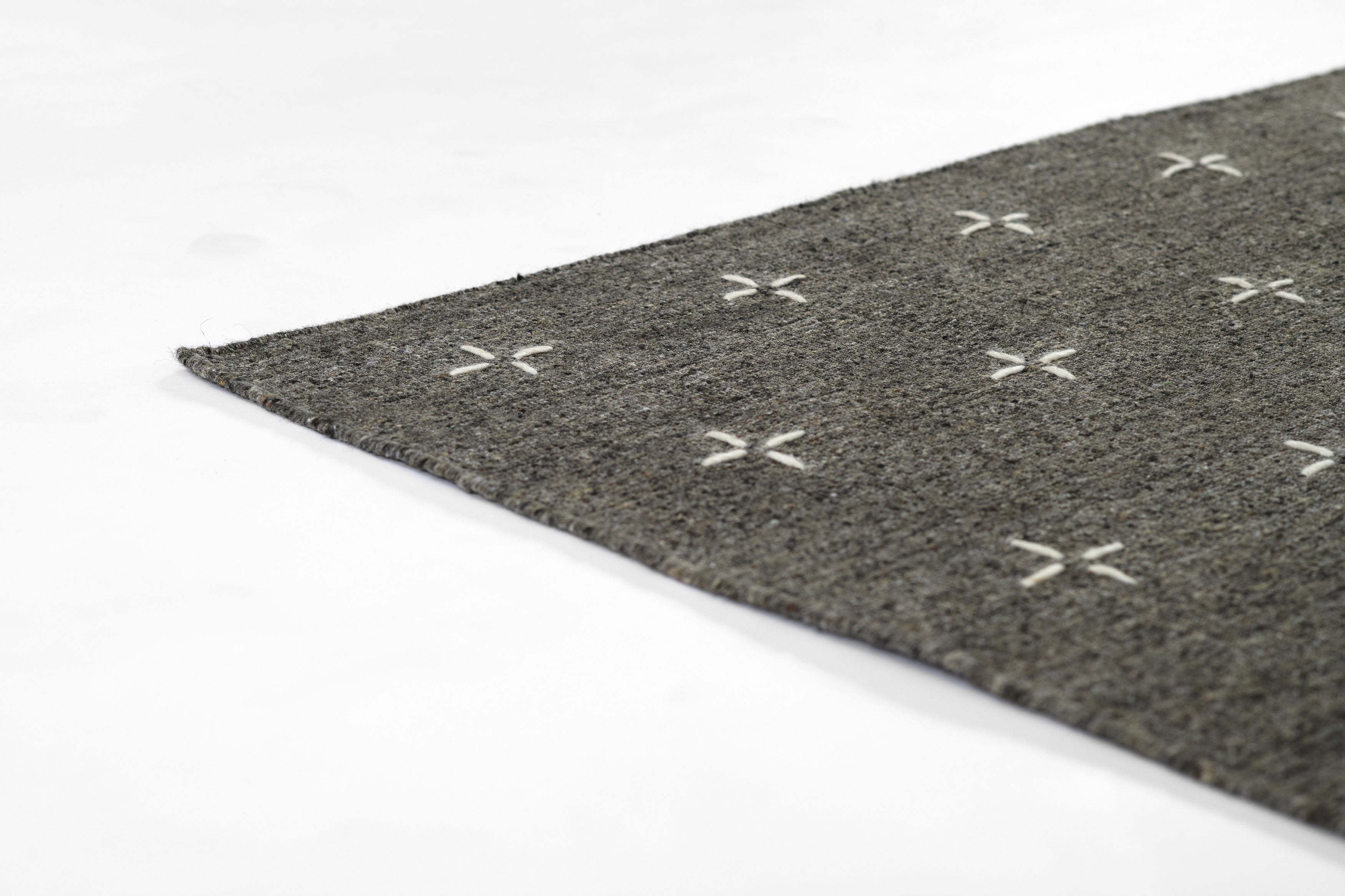 Momeni Oliver OLI-2 Charcoal Area Rug