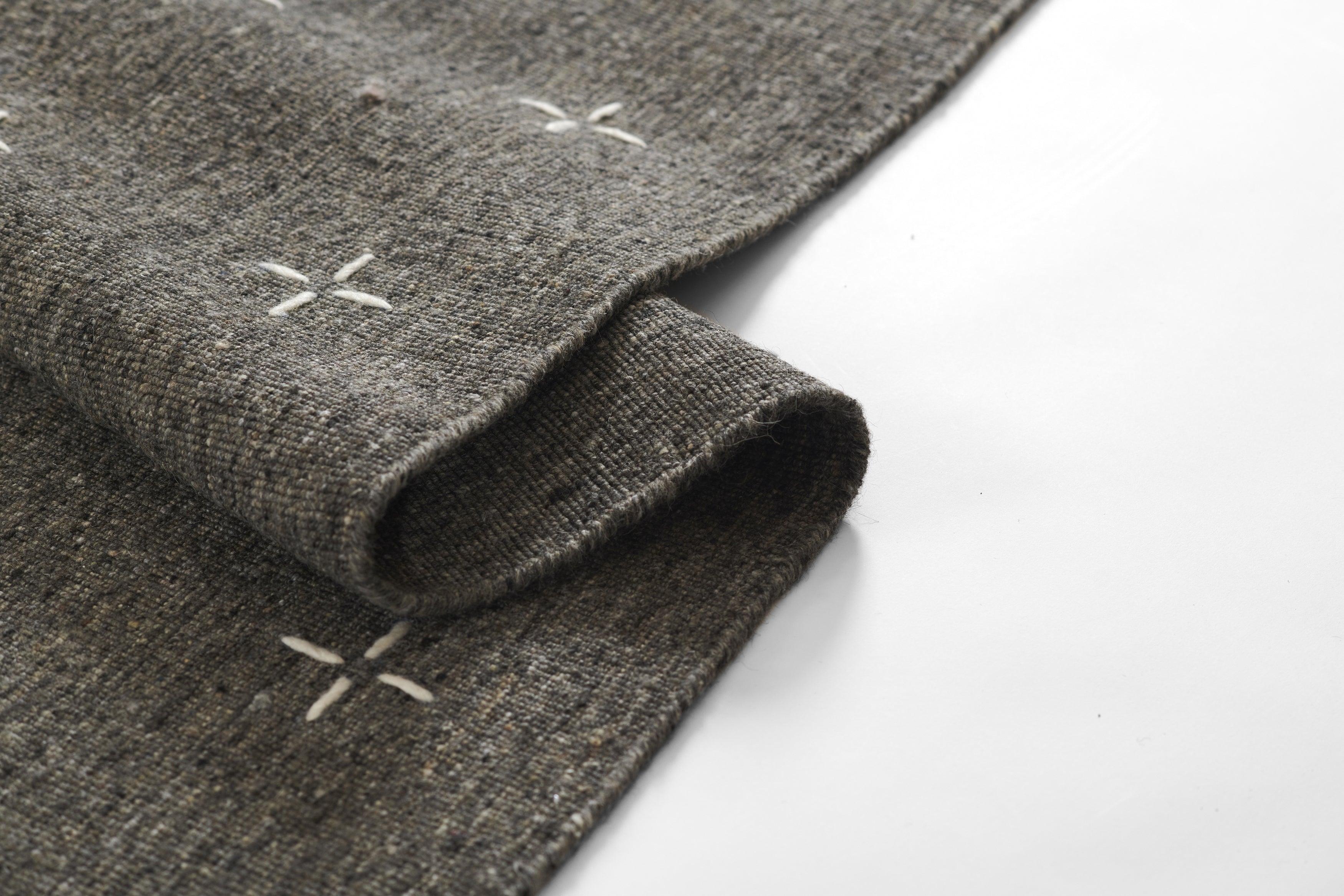 Momeni Oliver OLI-2 Charcoal Area Rug