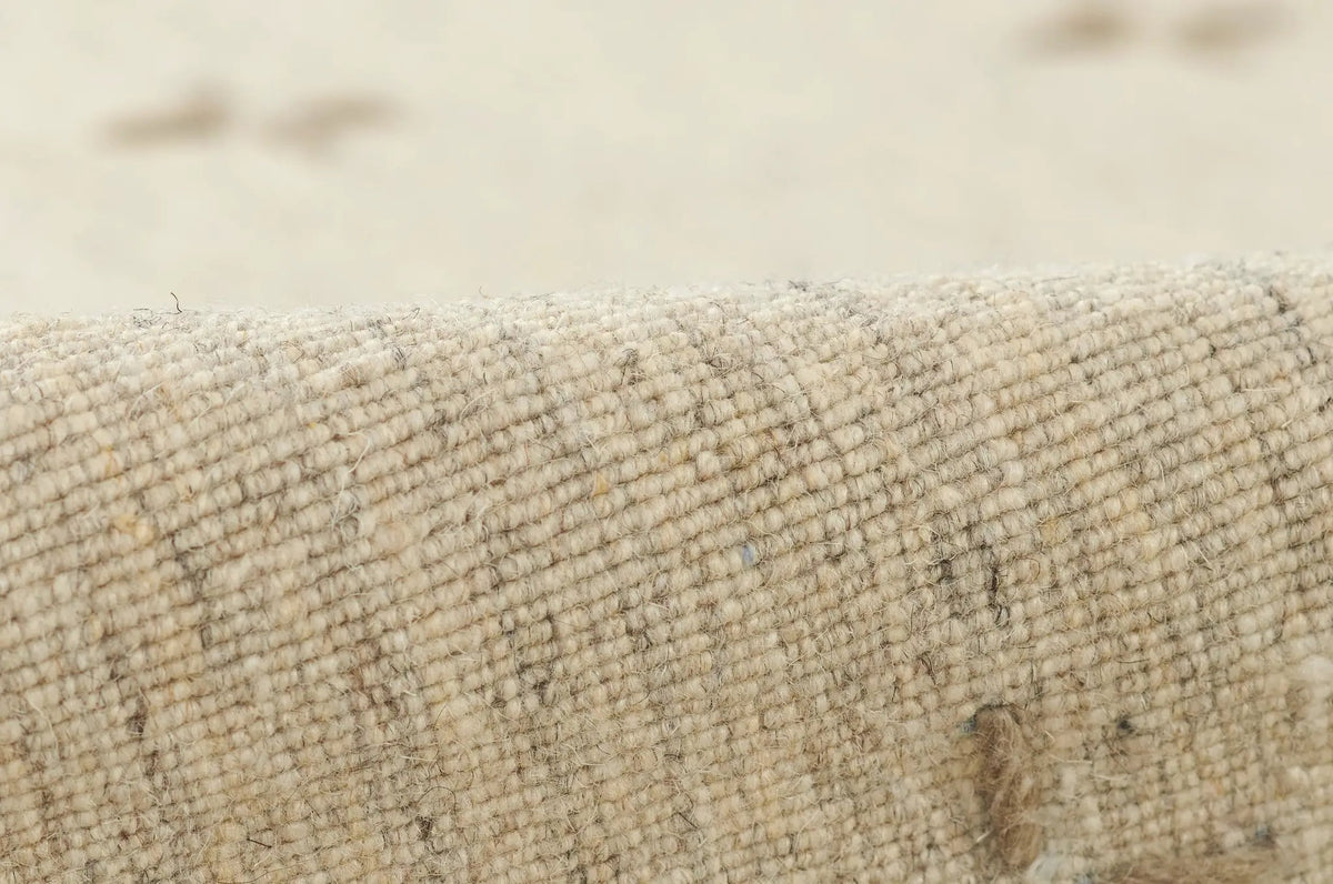 Oliver OLI-2 Natural Area Rug by Momeni