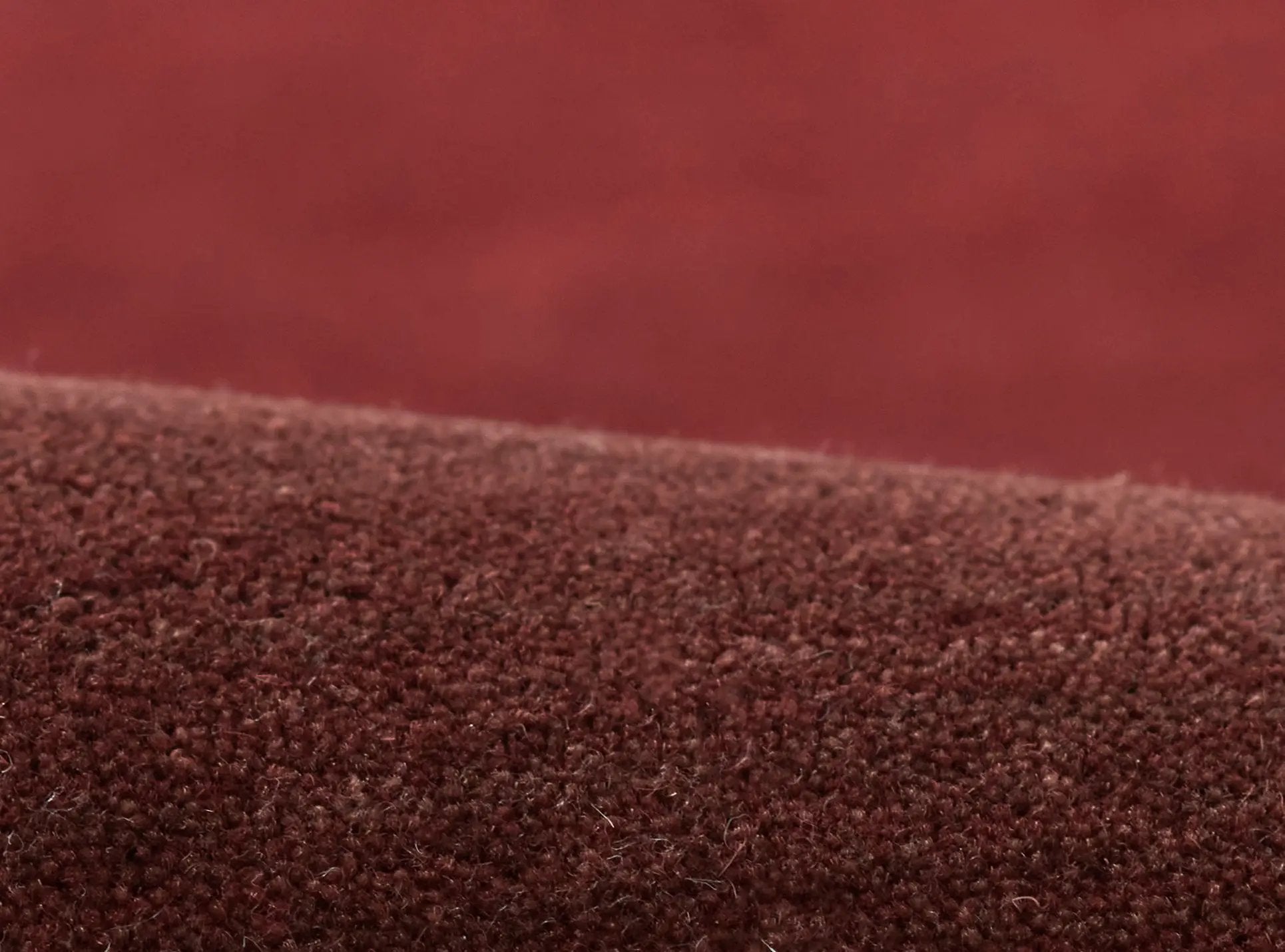 Momeni Ombre OMB-1 Wine Area Rug