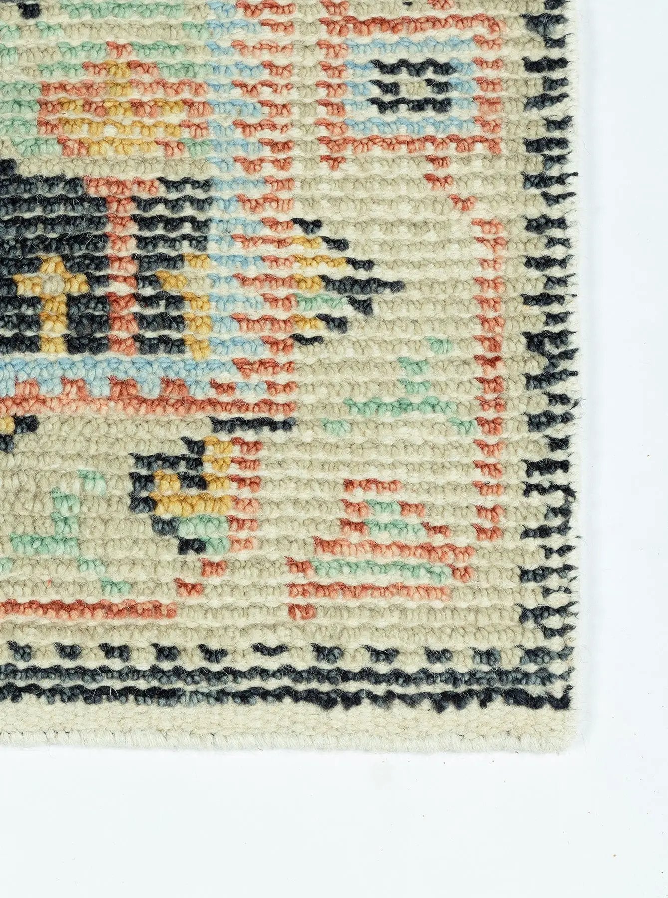 Ophelia OPH-5 Brown Area Rug by Momeni