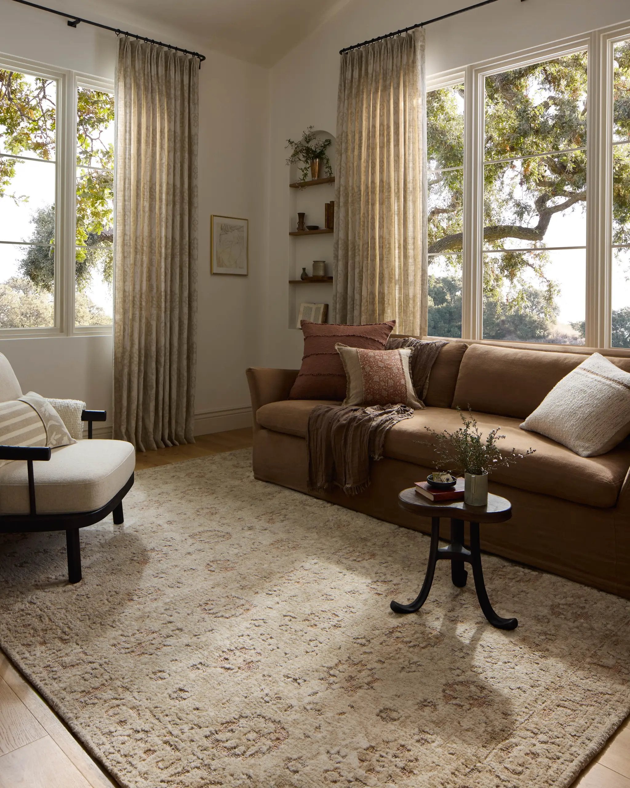 Percival PCV-04 Natural / Salmon Area Rug by Loloi