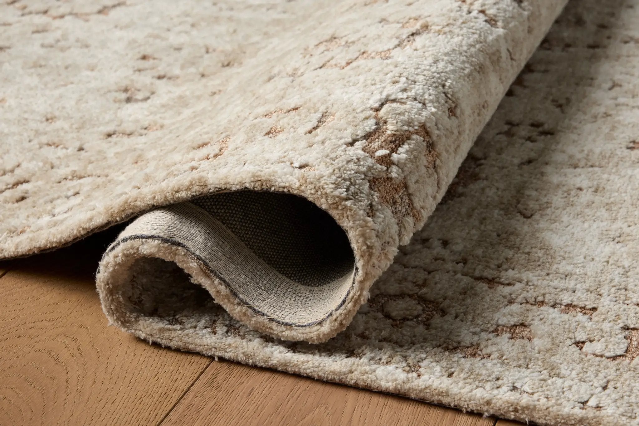 Percival PCV-04 Natural / Salmon Area Rug by Loloi