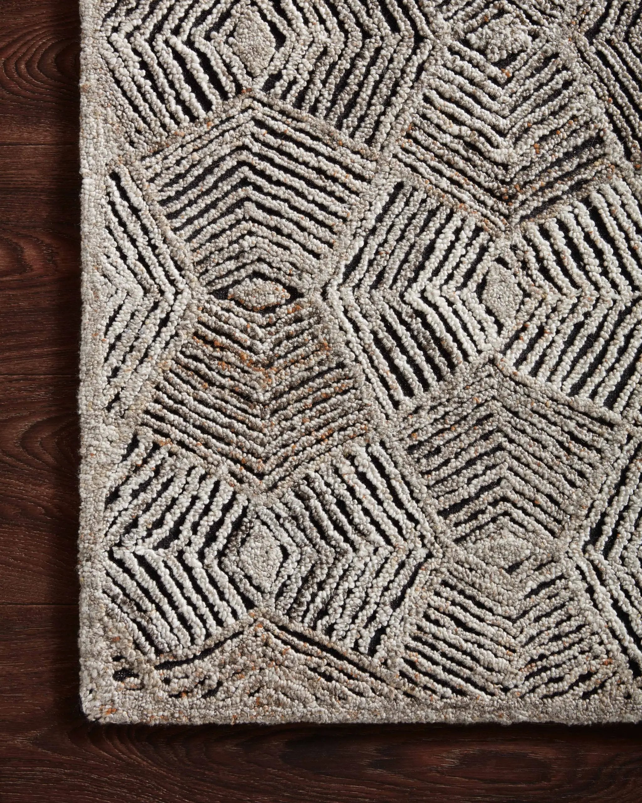 Prescott PRE-01 Fawn Area Rug by Loloi