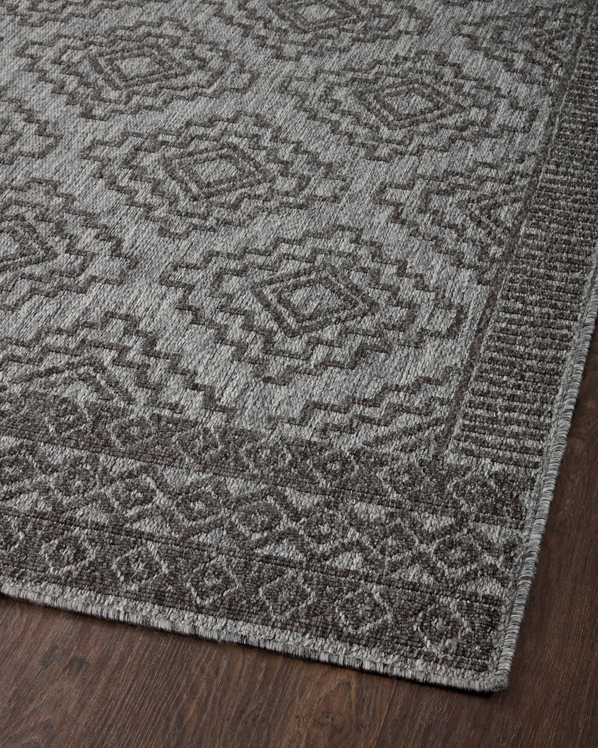 Rainier RAI-06 Grey / Charcoal Area Rug by Loloi
