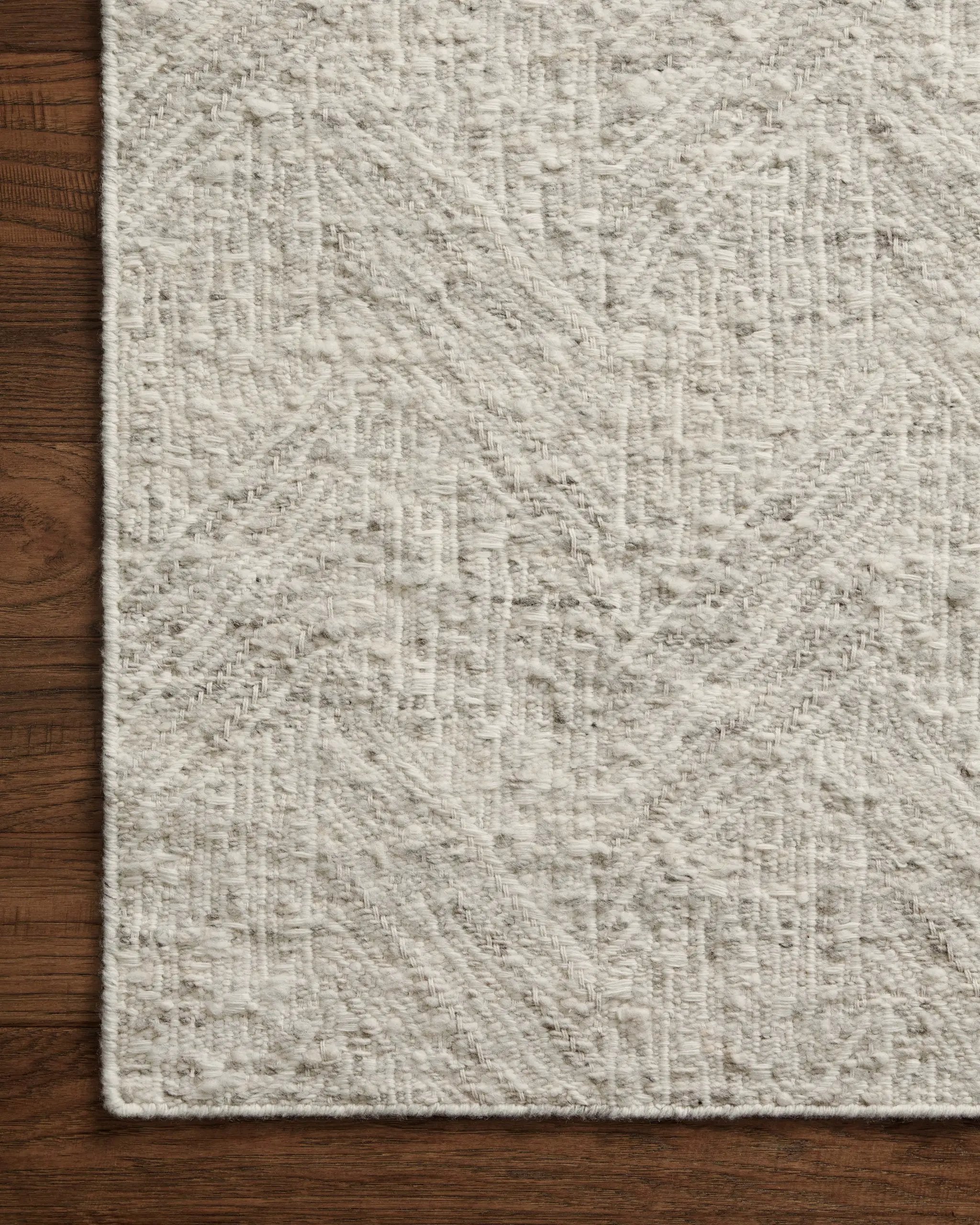 Raven RAV-01 Silver / Ivory Area Rug by Loloi
