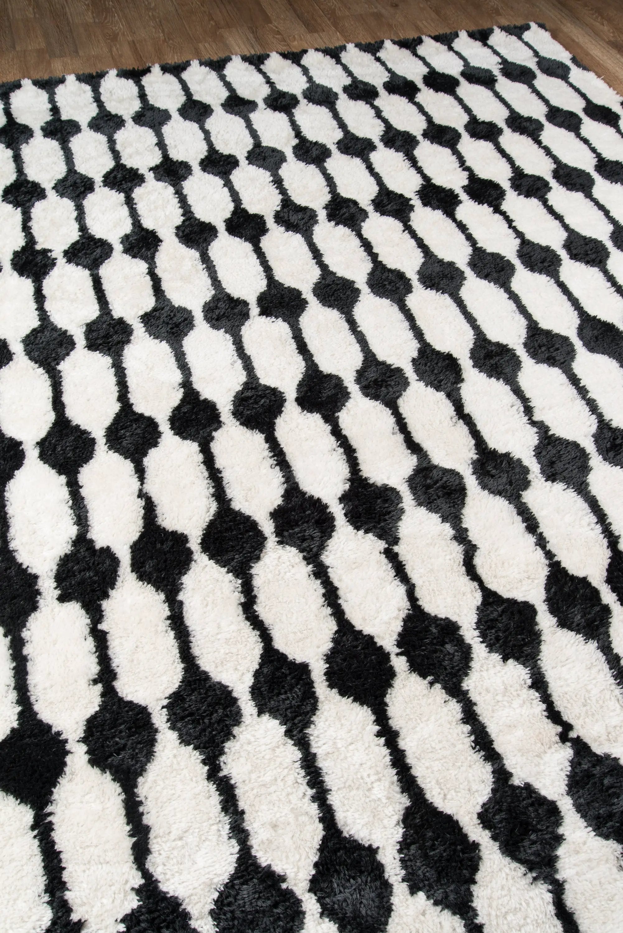 Retro RET-4 (Stockings) Black Area Rug by Novogratz by Momeni