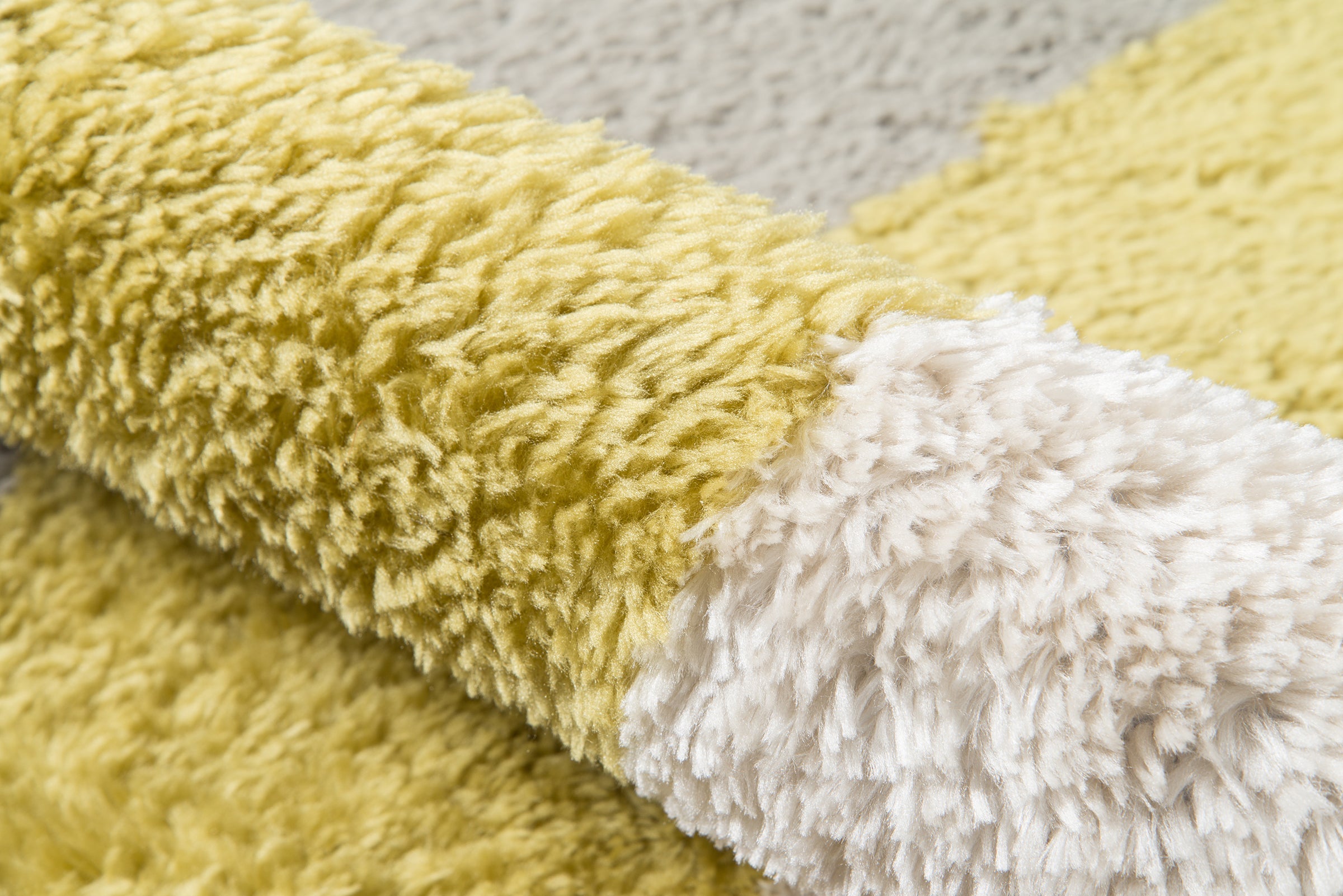Novogratz Retro RET-6 Multi-Color Area Rug by Momeni