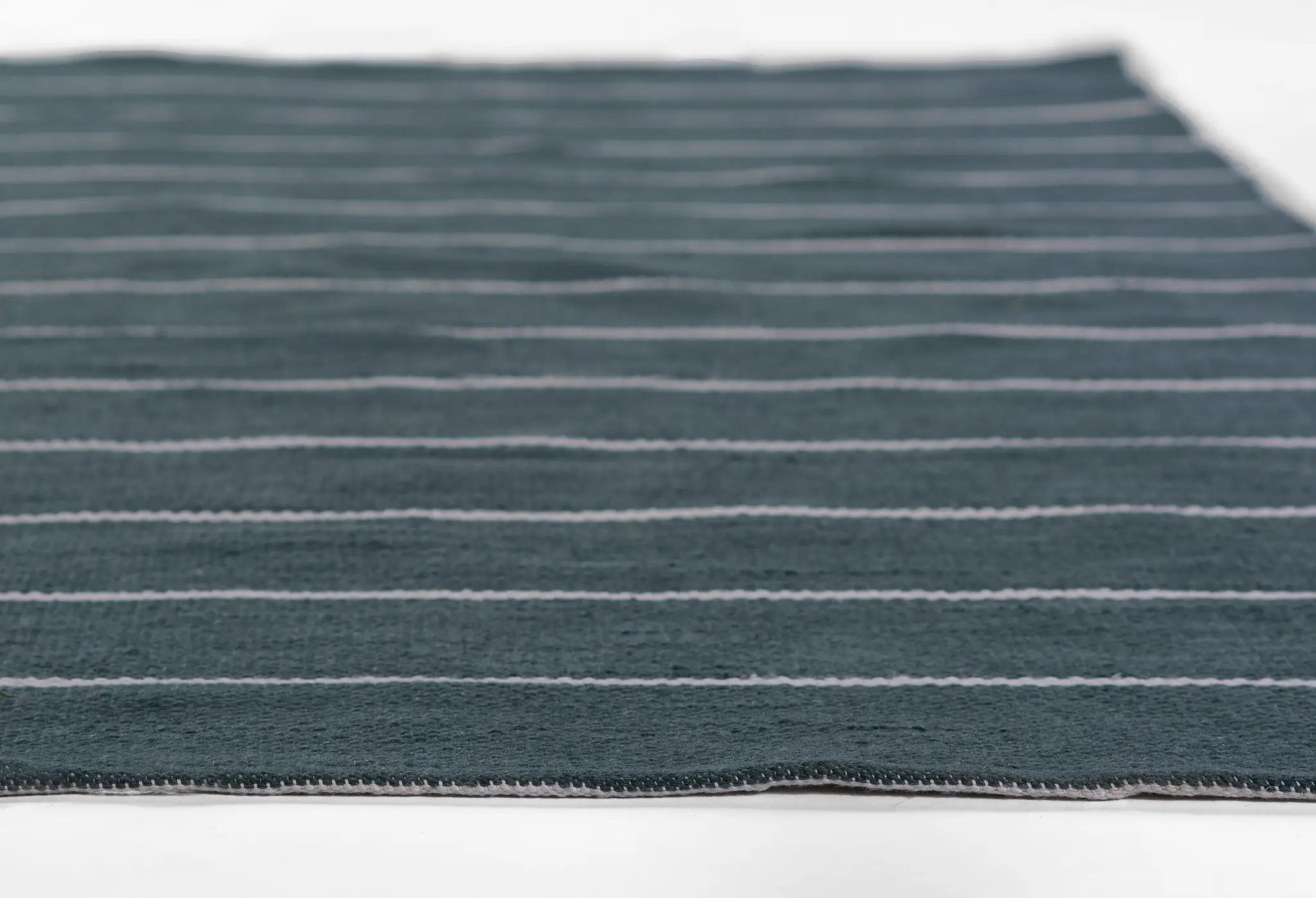 River RIV-2 (Fine) Slate Area Rug by Erin Gates by Momeni