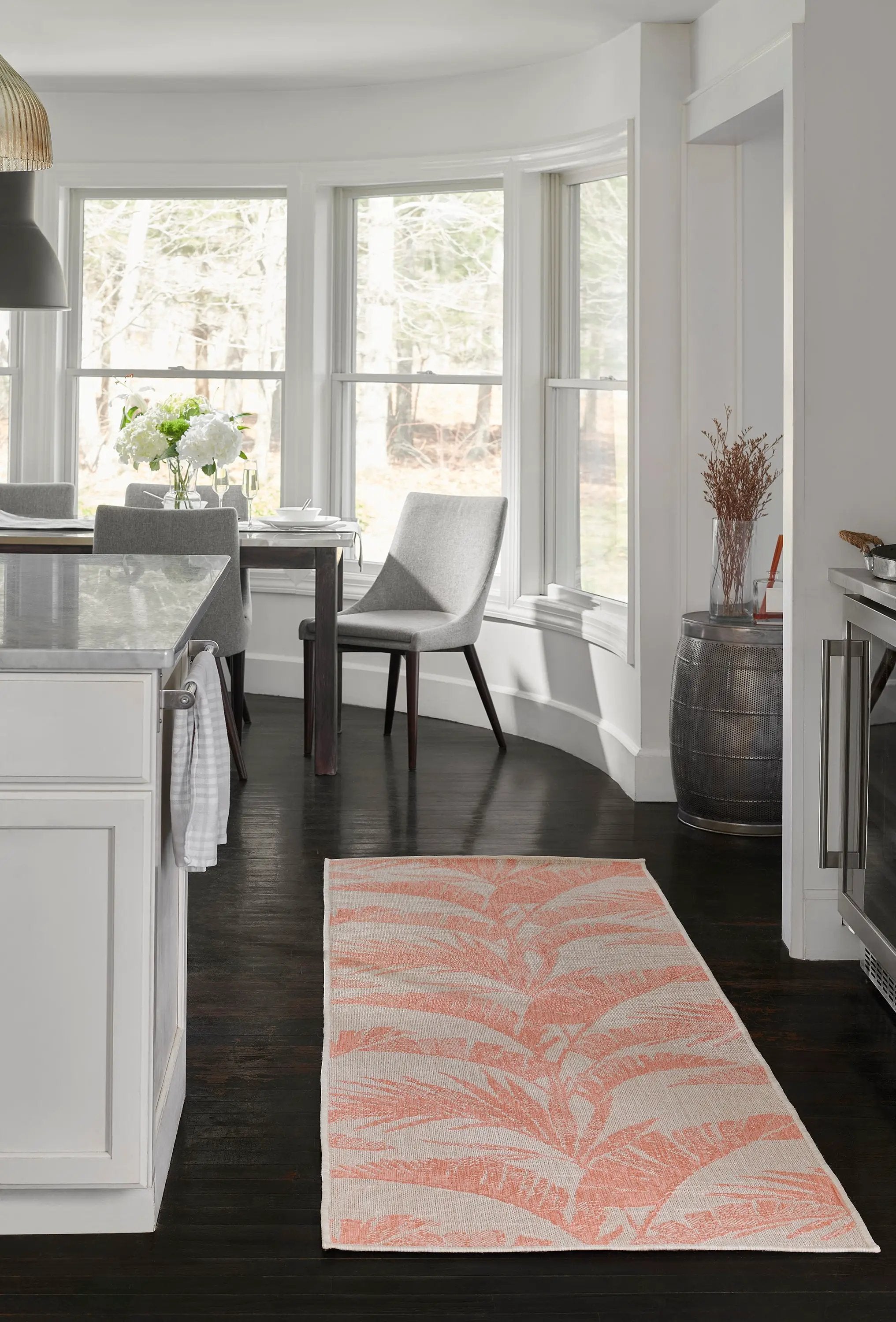 Riviera RV-01 Coral Area Rug by Momeni