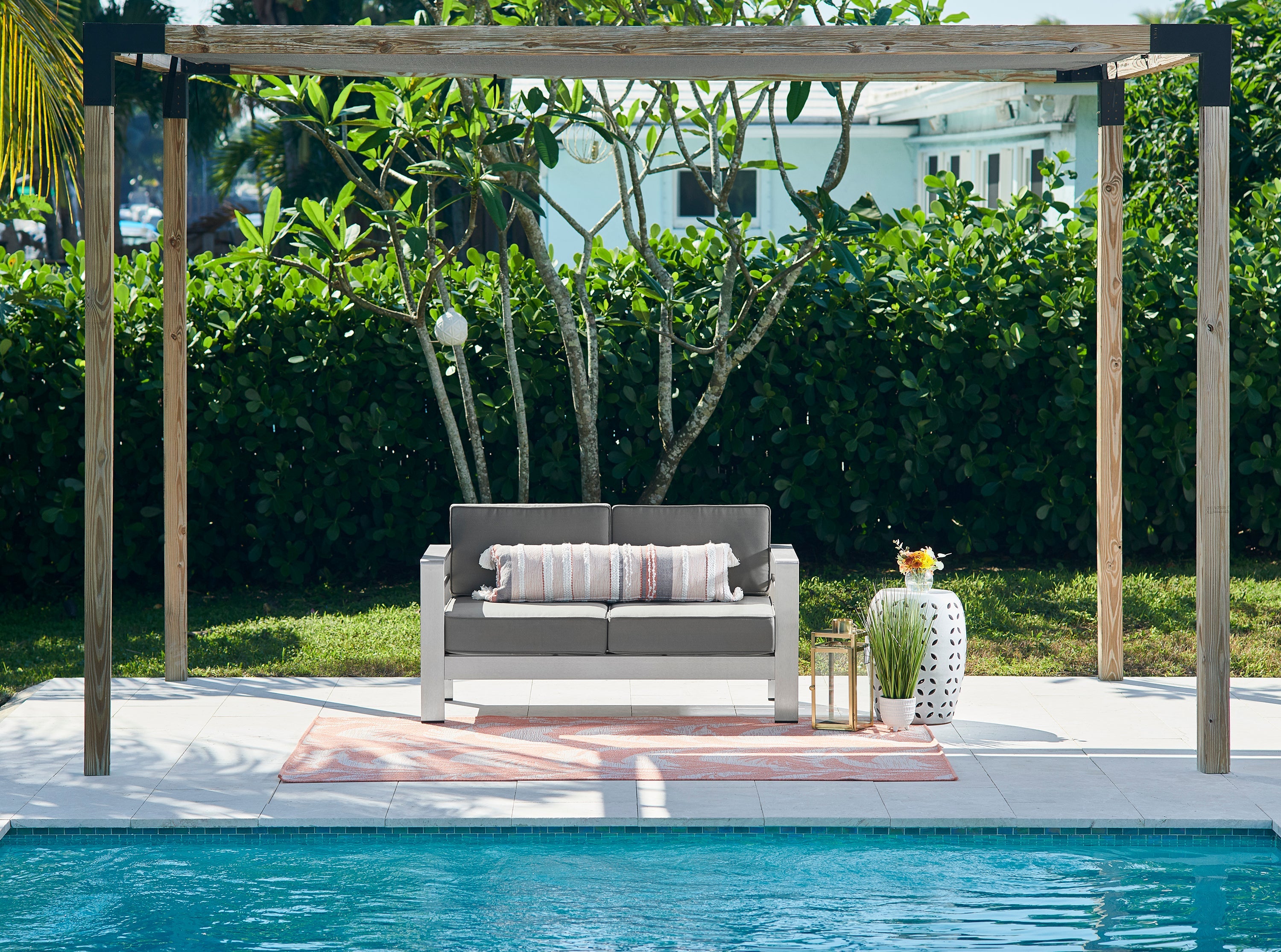 Momeni Riviera RV-01 Coral Area Rug