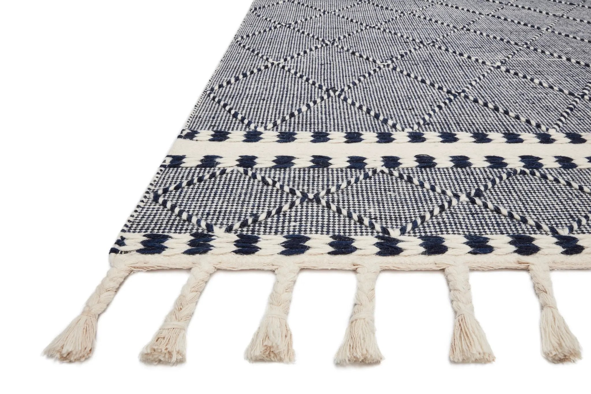 Sawyer SAW-02 Navy Area Rug by Loloi