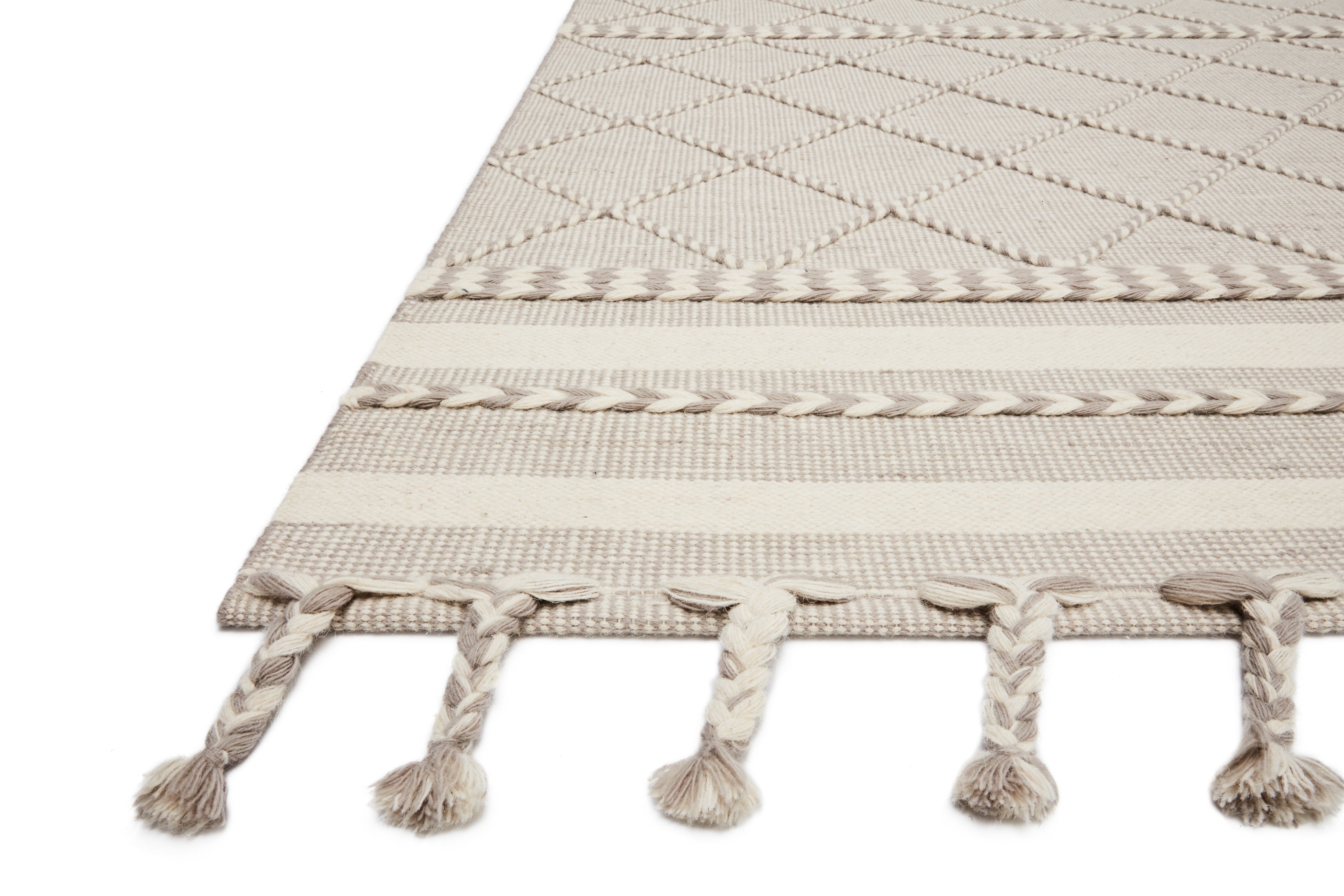 Sawyer SAW-05 Silver Area Rug with modern graphic pattern and fringe