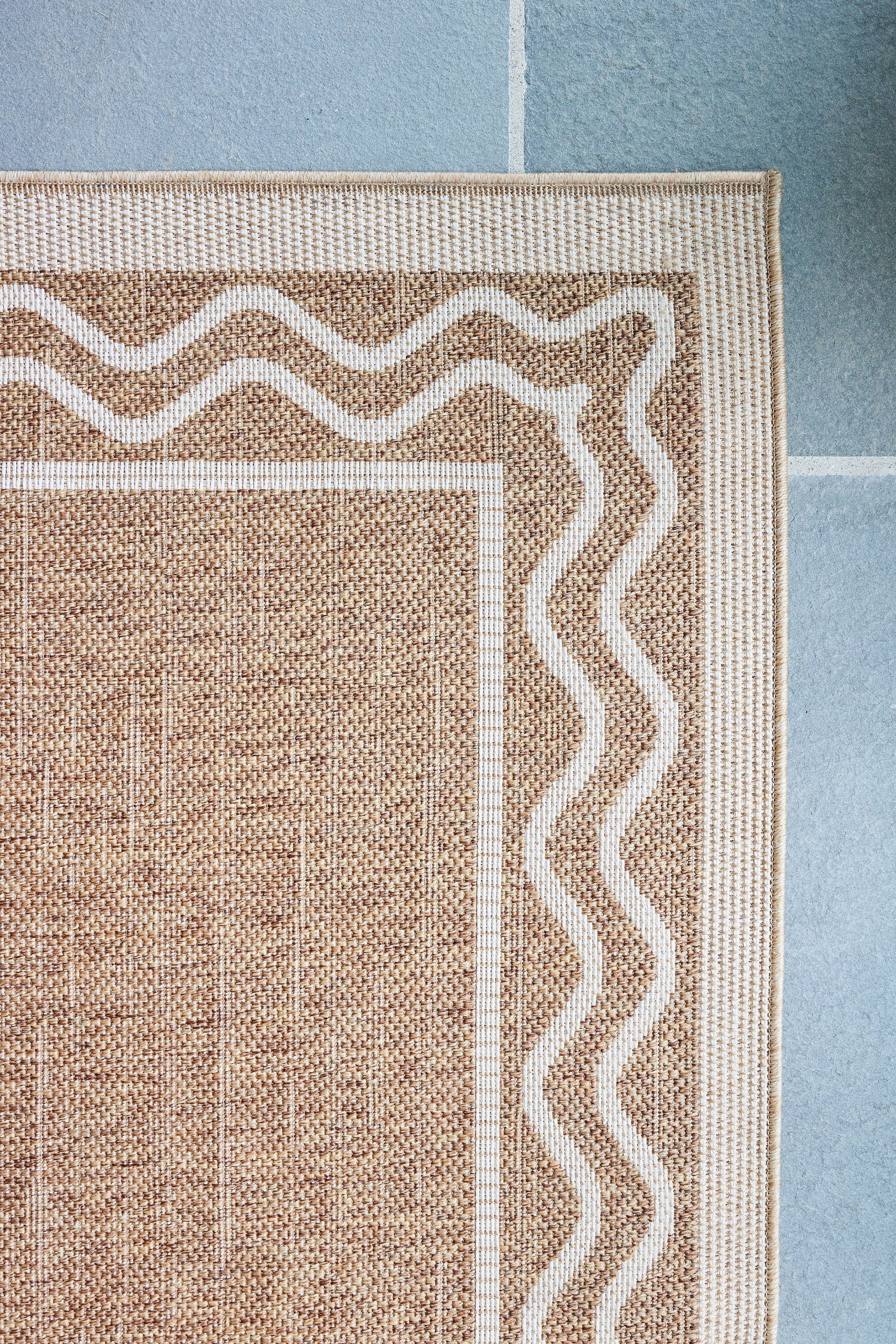Erin Gates Saybrook SAY-1 Natural Area Rug by Momeni