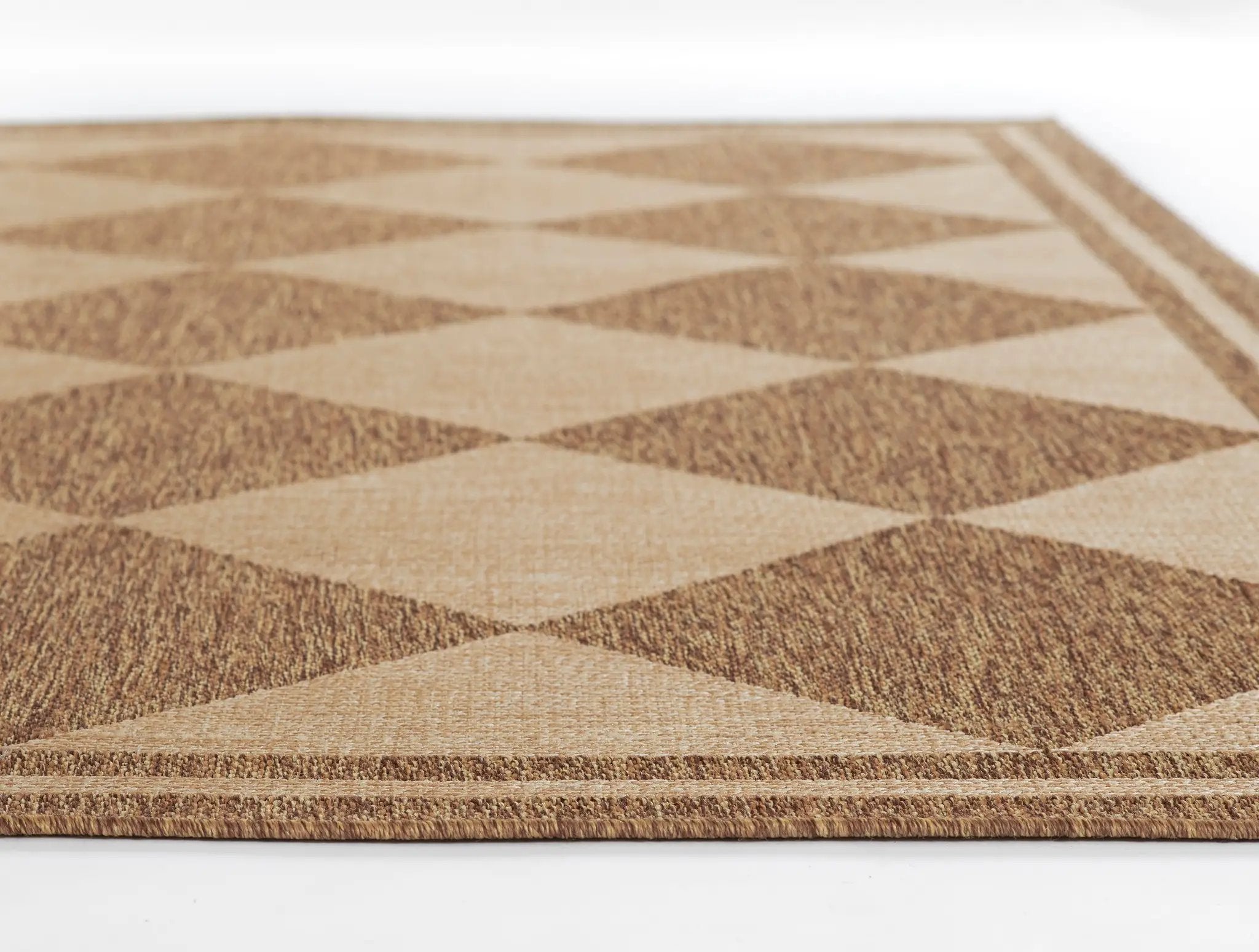 Saybrook SAY-4 (Diamond) Natural Area Rug by Erin Gates by Momeni