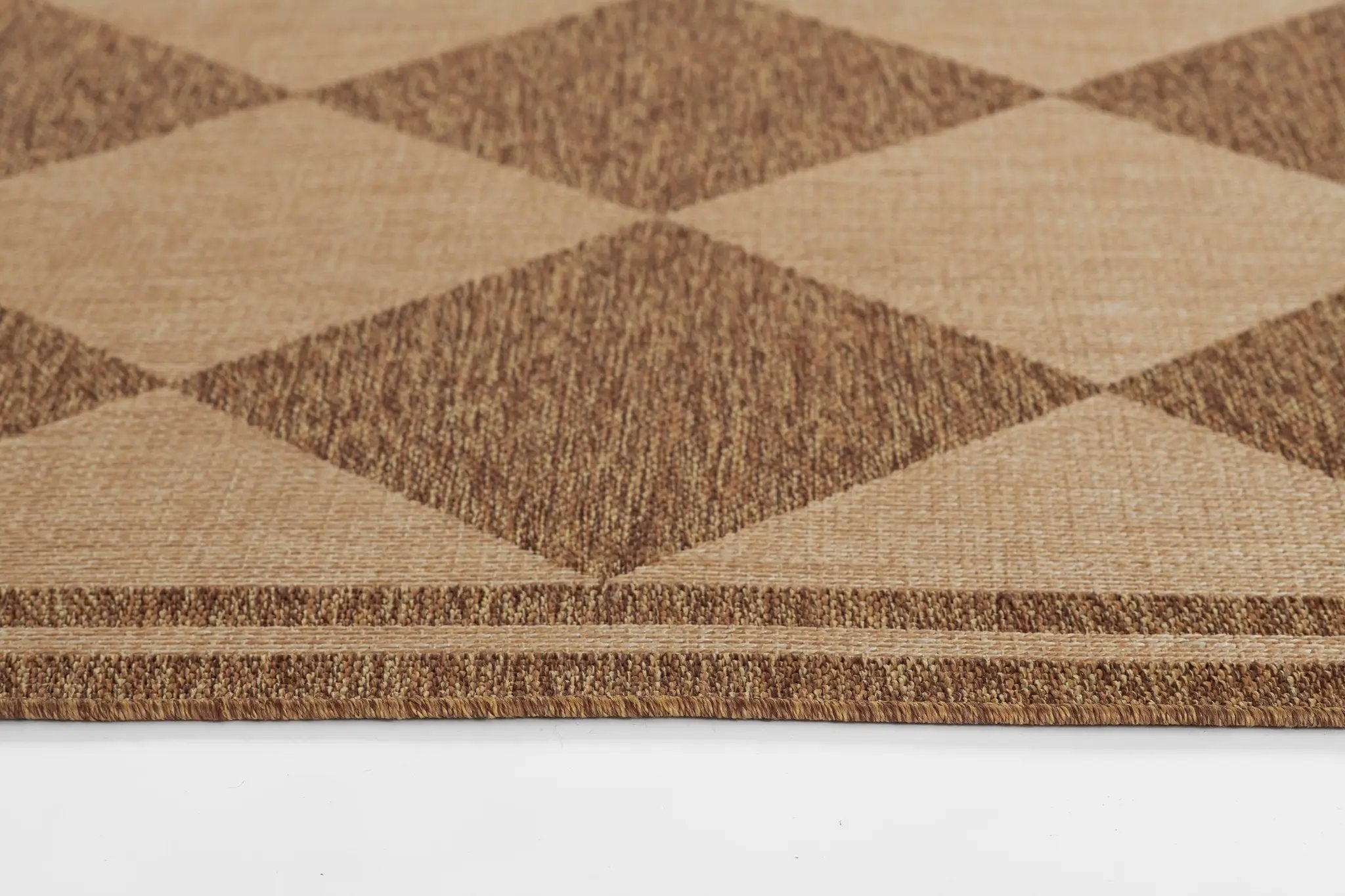 Saybrook SAY-4 (Diamond) Natural Area Rug by Erin Gates by Momeni