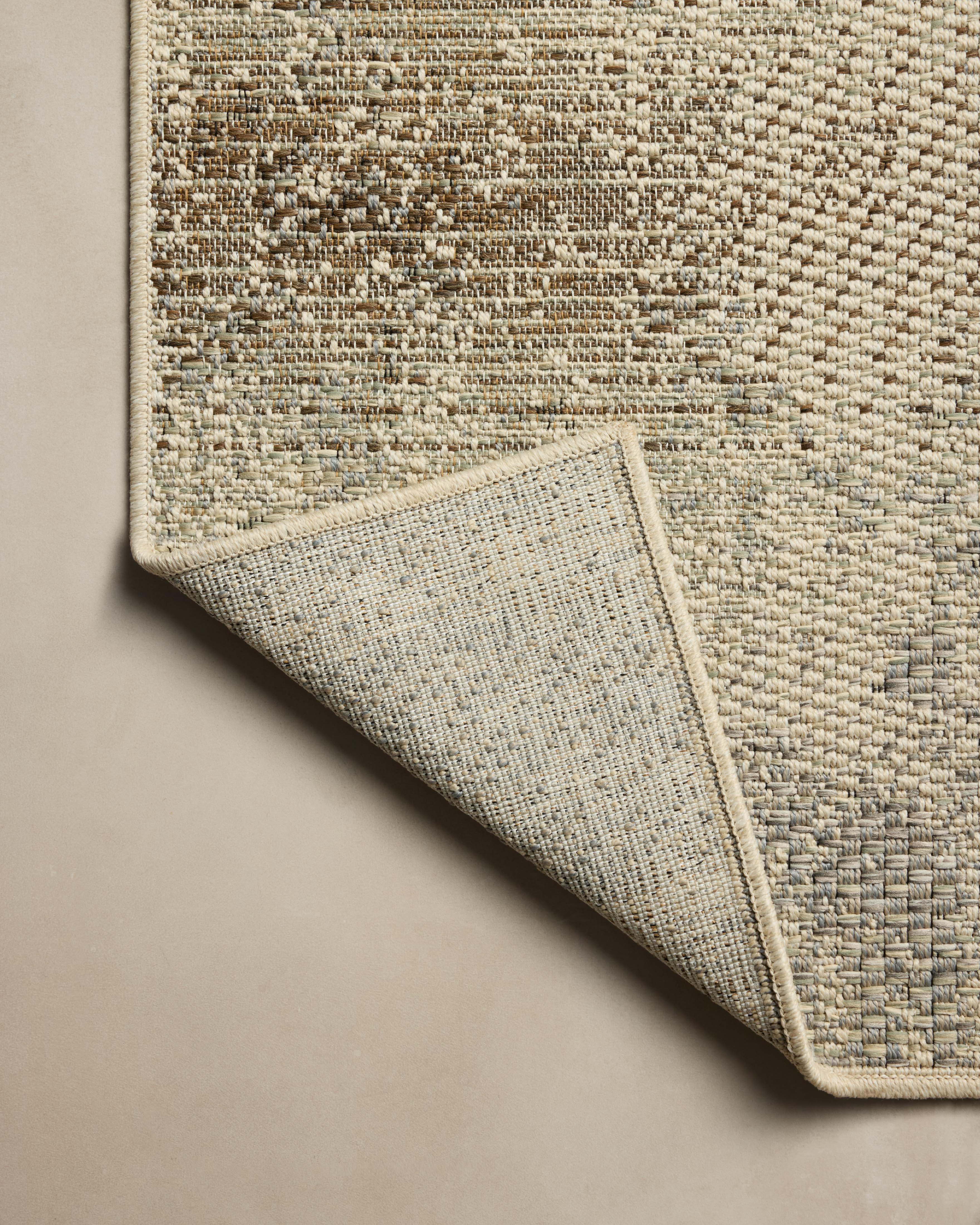 Expertly crafted as a power-loomed polypropylene area rug, the Saylor SAY-08 Smoke / Ivory Area Rug captures smoky and refined ivory tones beautifully
