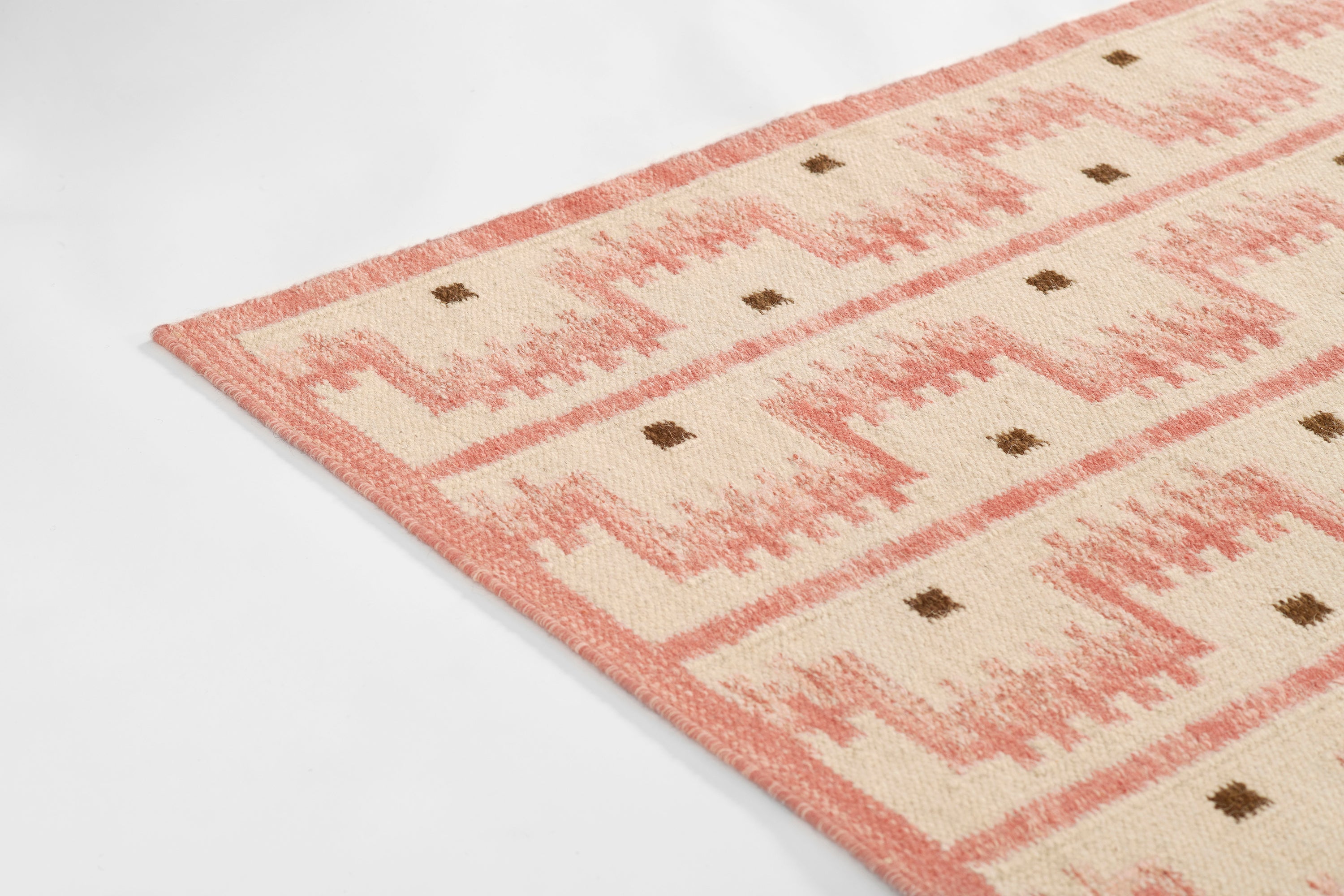 Momeni Scandi SCN-1 Blush Hand Woven Area Rug