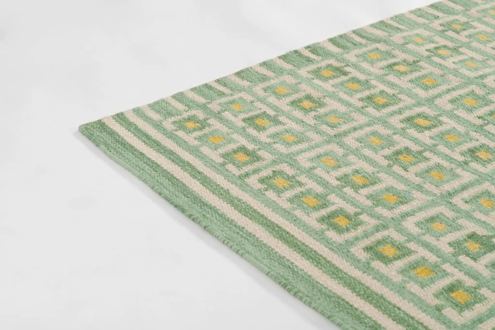 Scandi SCN-2 Green Area Rug by Momeni