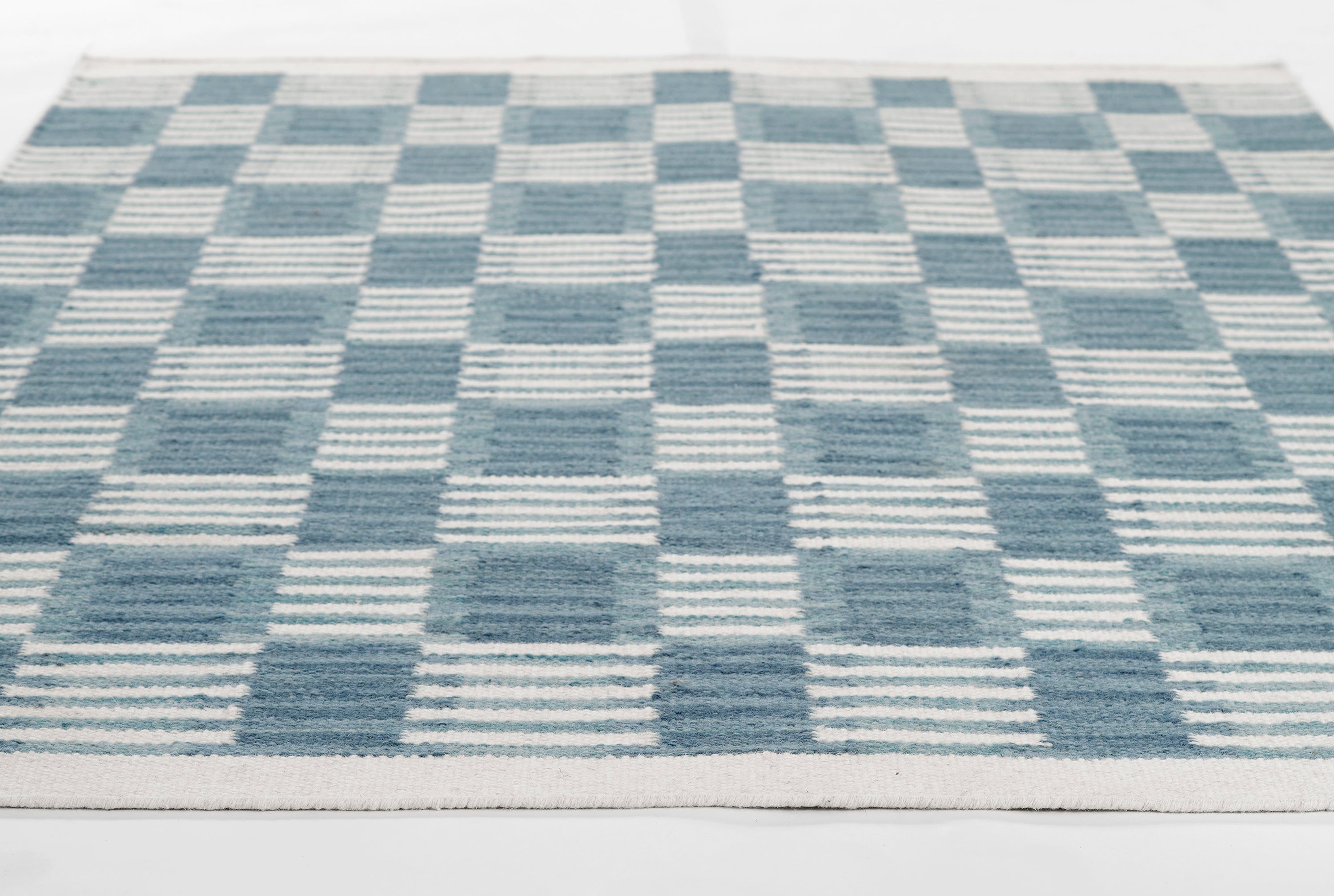 Momeni Scandi SCN-3 Blue Hand Woven Area Rug