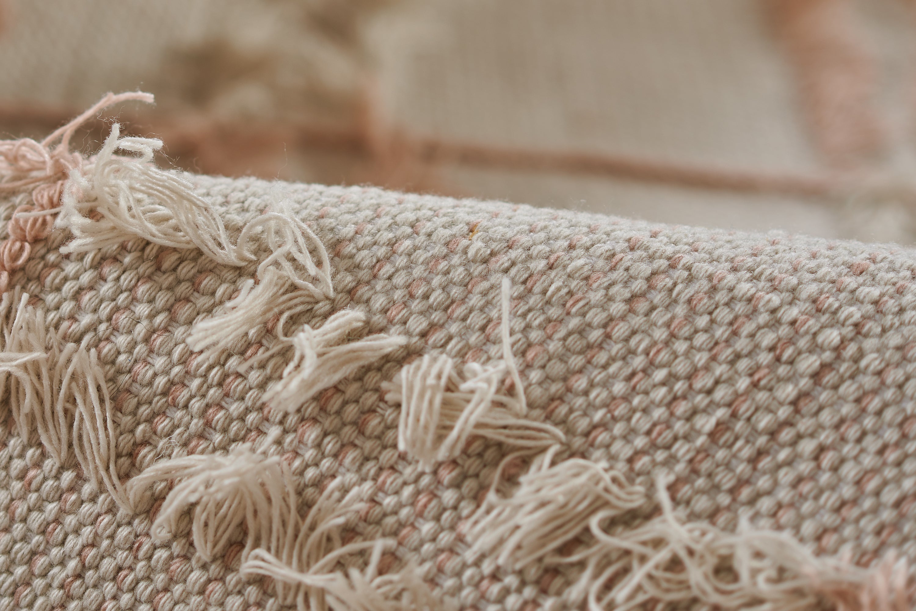 Momeni Serena SRN-1 Pink Hand Woven Area Rug