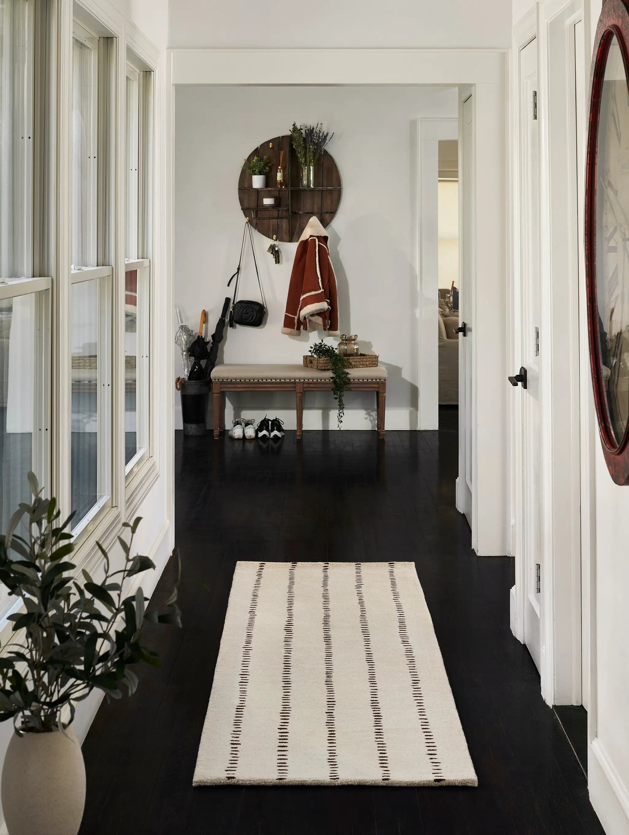 Simba SIM-1 Ivory Area Rug by Momeni