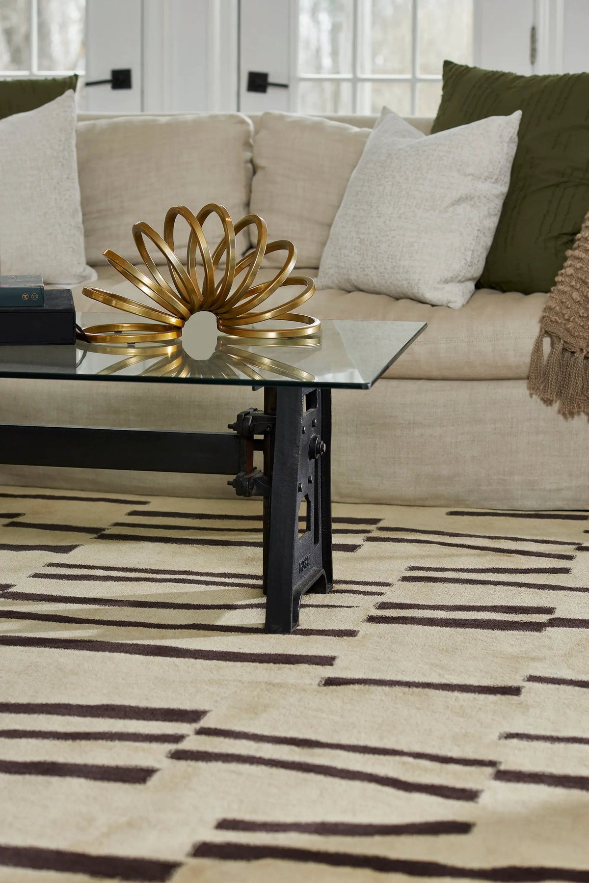 Simba SIM-4 Ivory Area Rug by Momeni