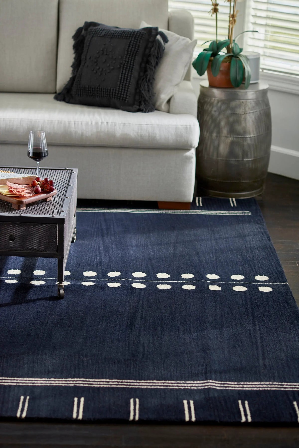 Simba SIM-5 Navy Area Rug by Momeni