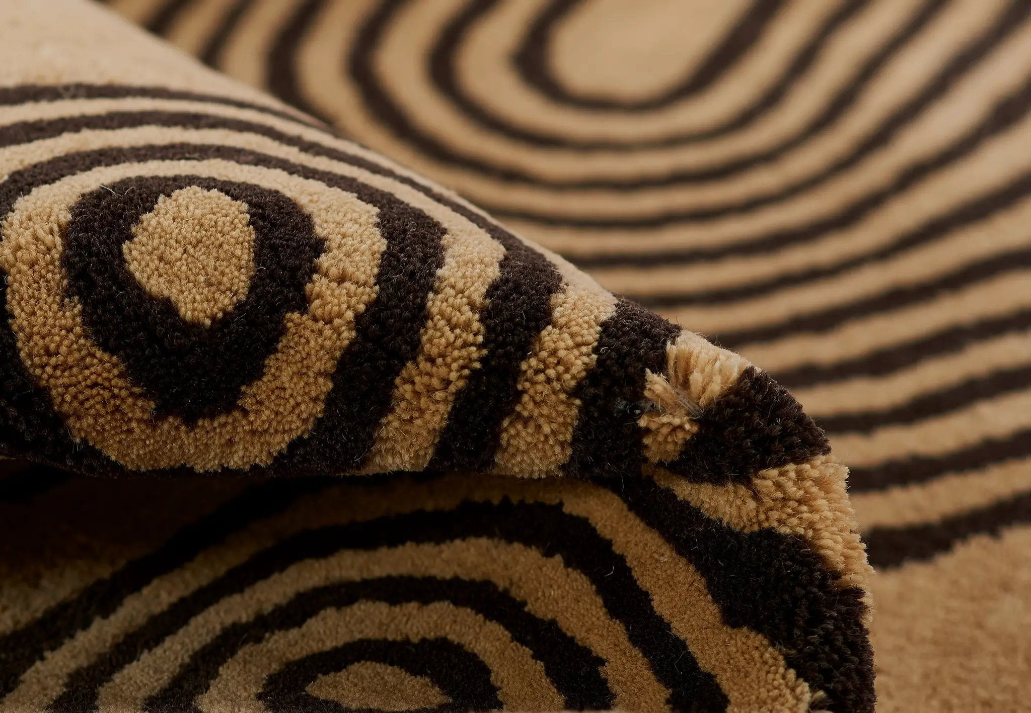 Simba SIM-6 Beige Area Rug by Momeni