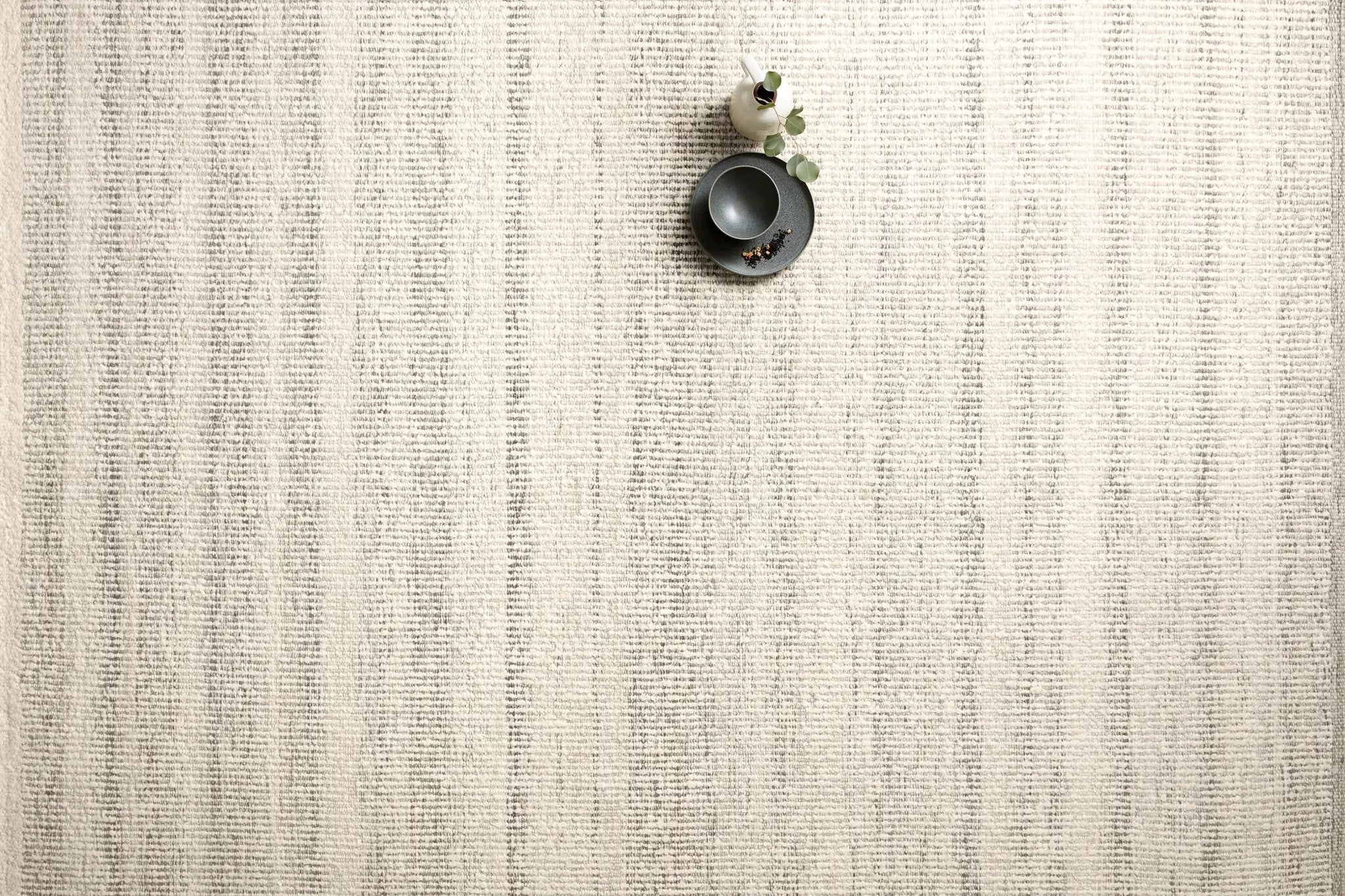 Sloane SLN-01 Smoke Area Rug by Loloi