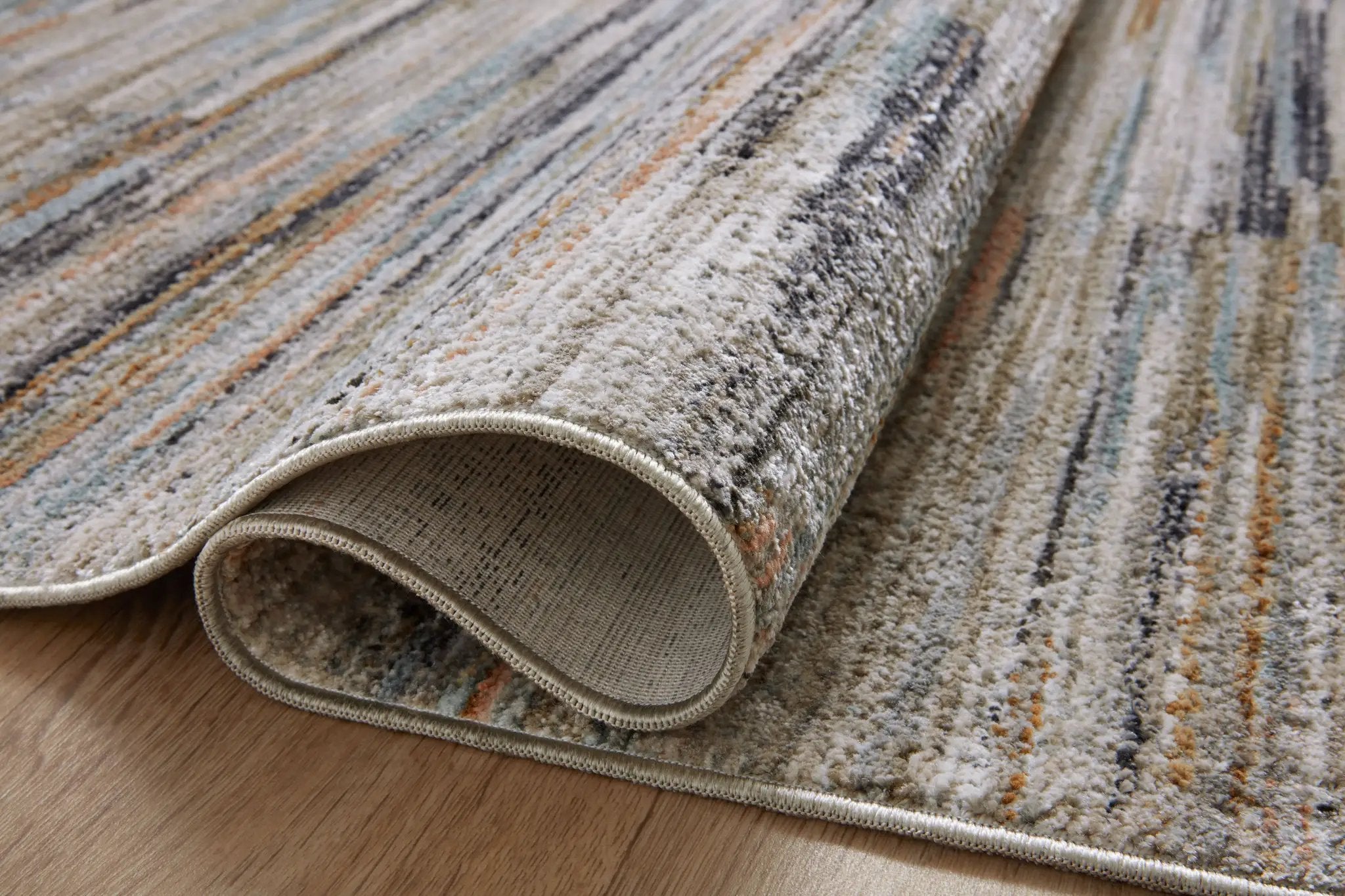 Soho SOH-07 Multi / Dove Area Rug by Loloi