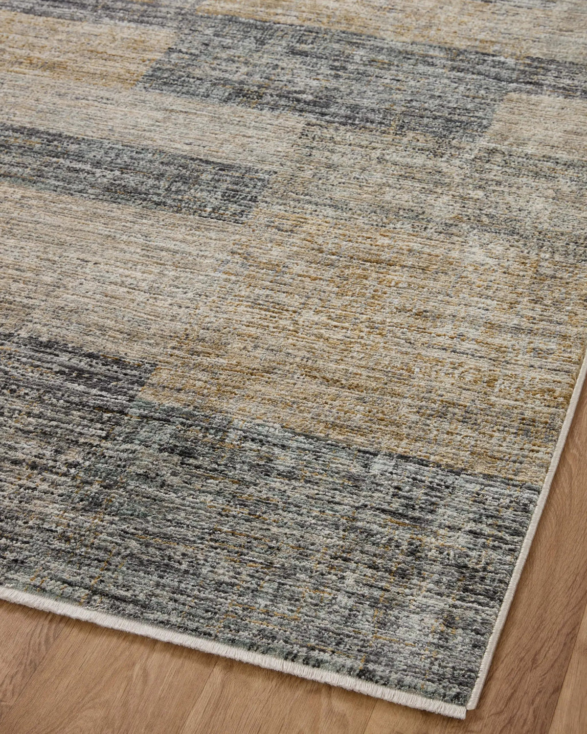 Soho SOH-08 Grey / Gold Area Rug by Loloi