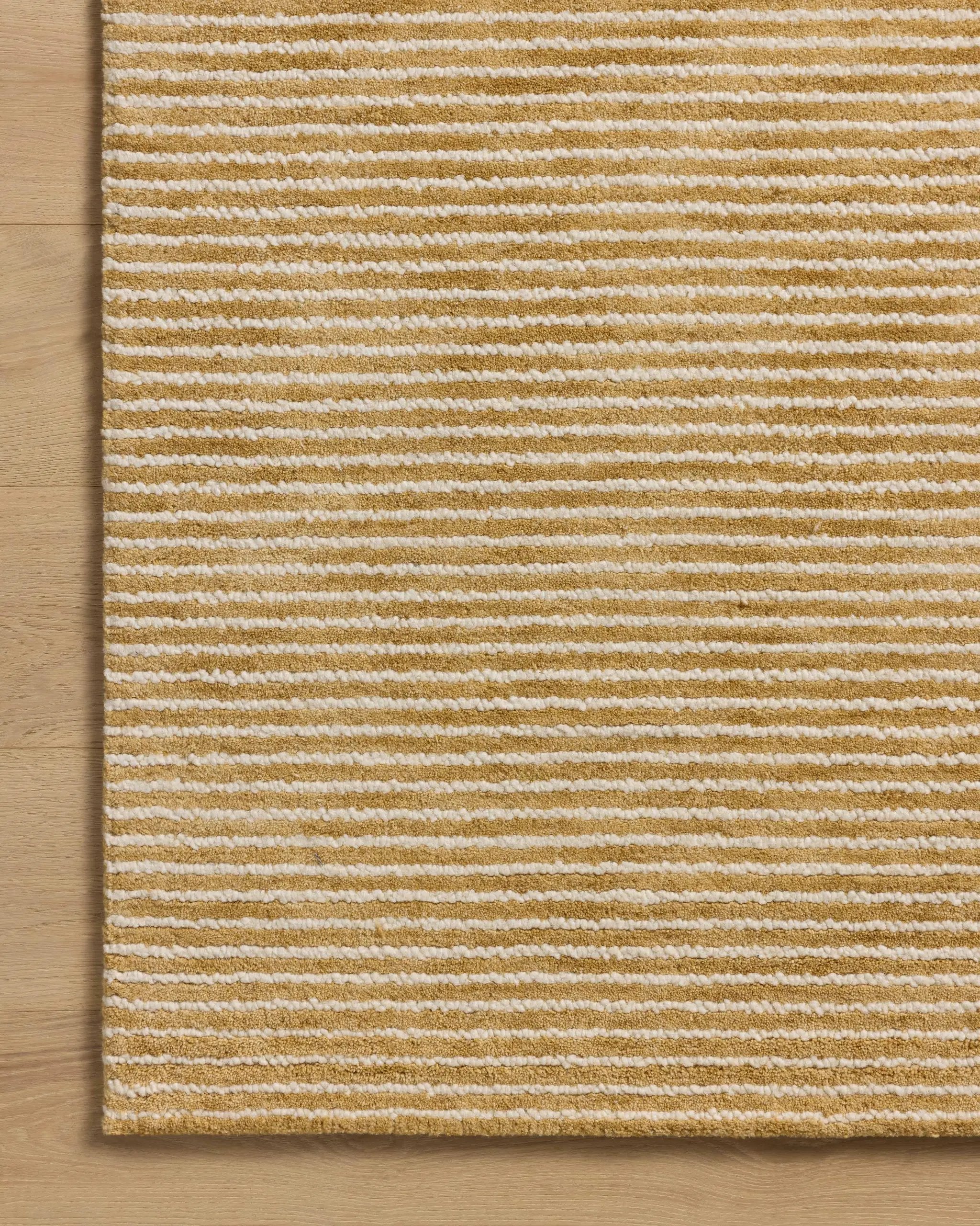 Sunday SUN-01 Wheat / Ivory Area Rug by Loloi
