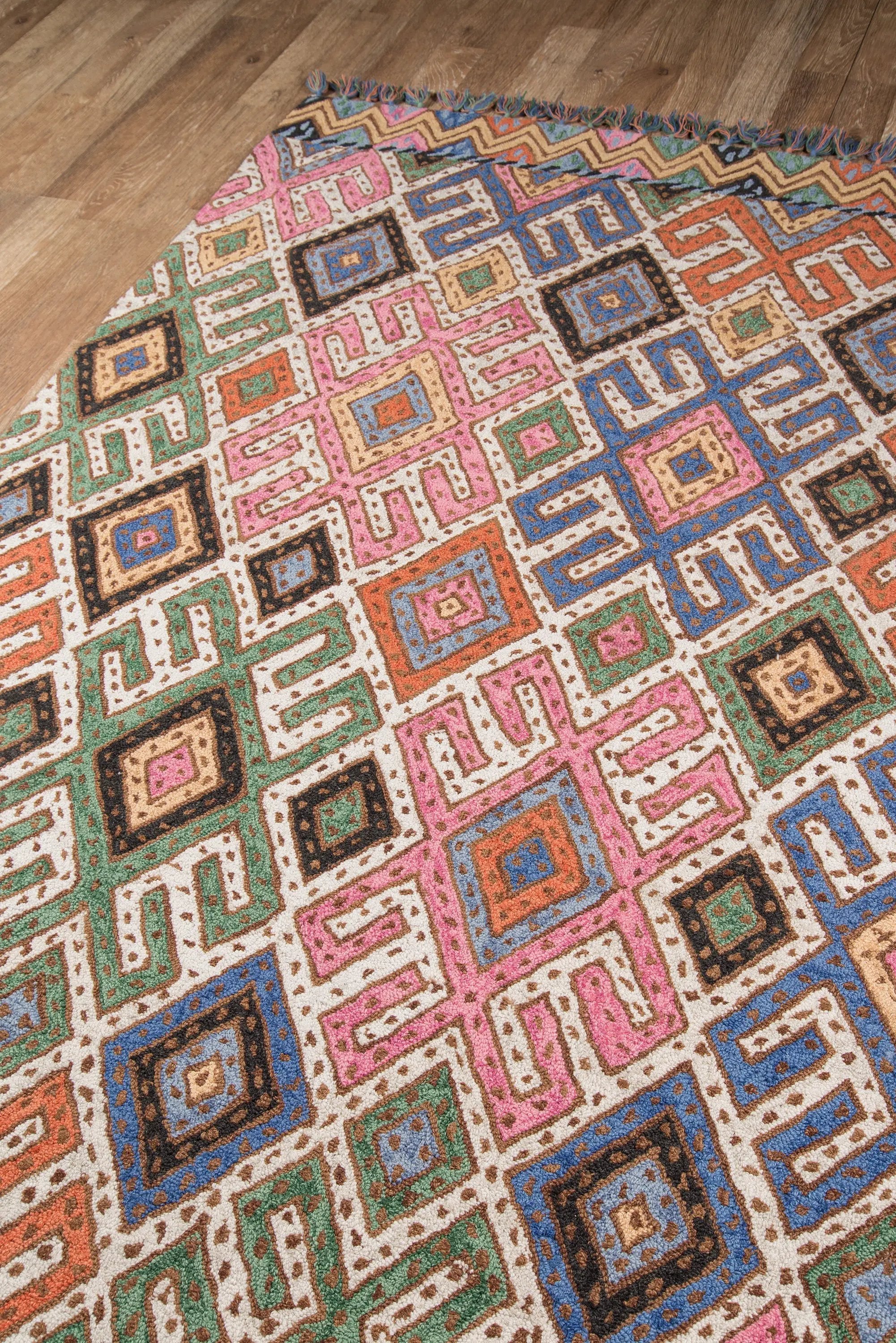 Tahoe TA-01 Multicolor Area Rug by Momeni