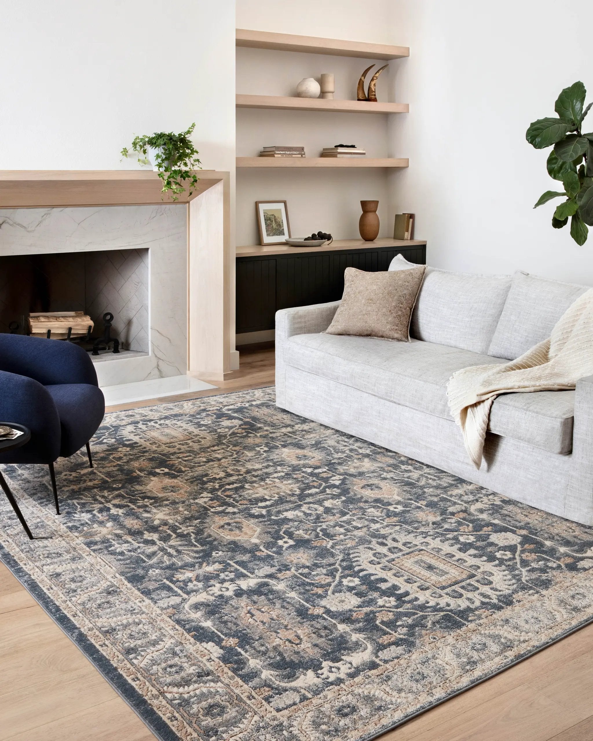 Teagan TEA-03 Denim / Pebble Area Rug by Loloi