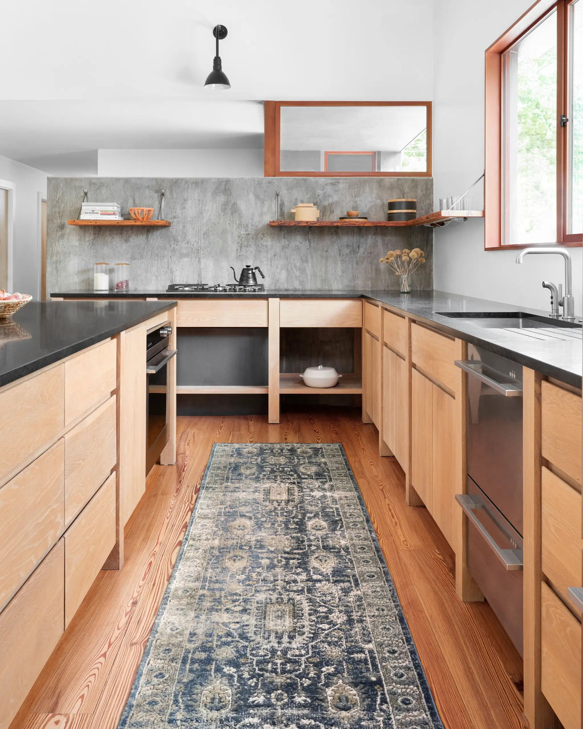 Teagan TEA-03 Denim / Pebble Area Rug by Loloi