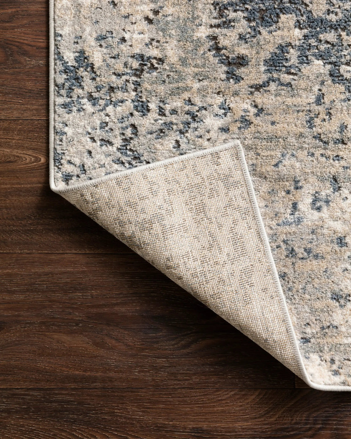 Teagan TEA-07 Natural / Denim Area Rug by Loloi