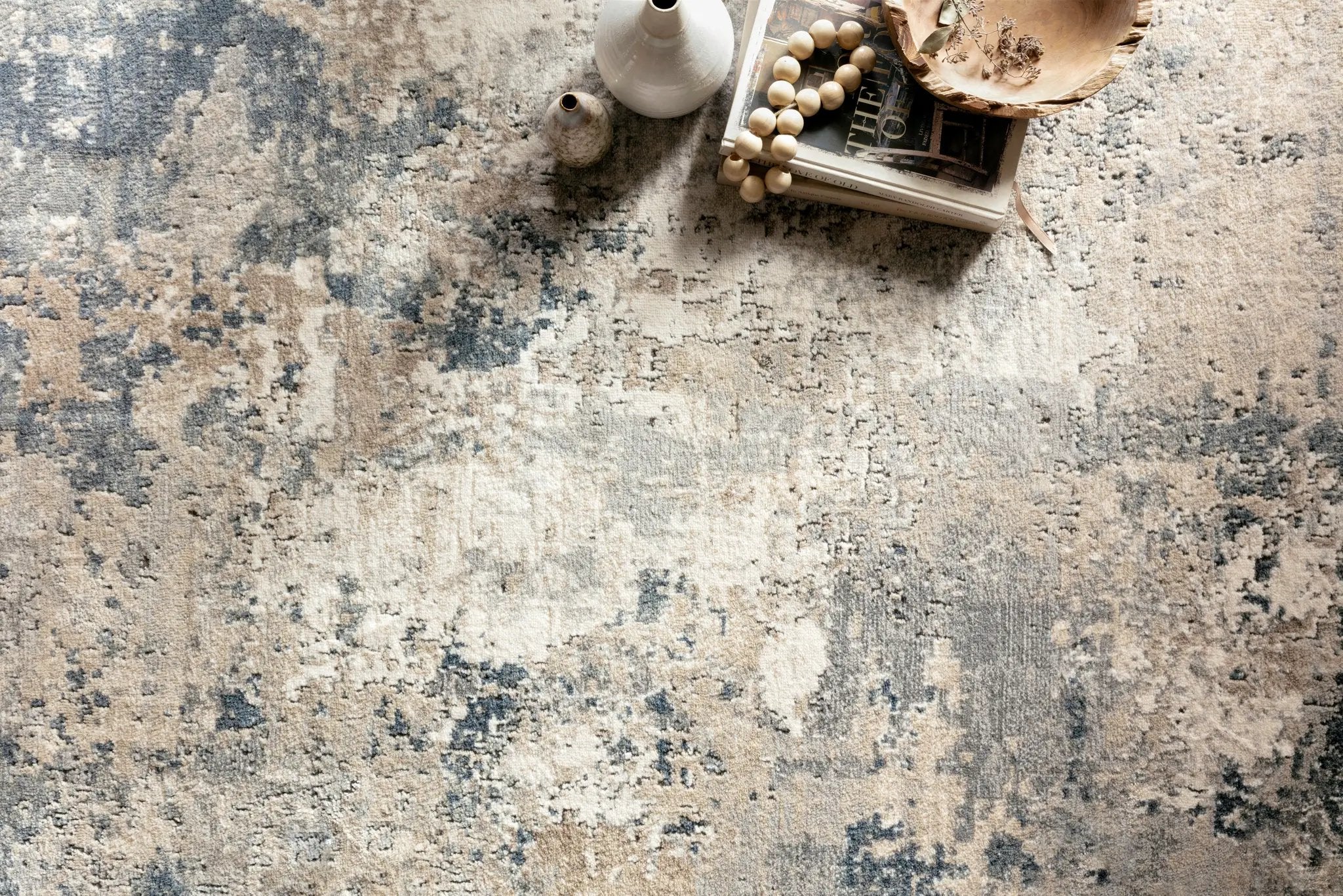 Teagan TEA-07 Natural / Denim Area Rug by Loloi