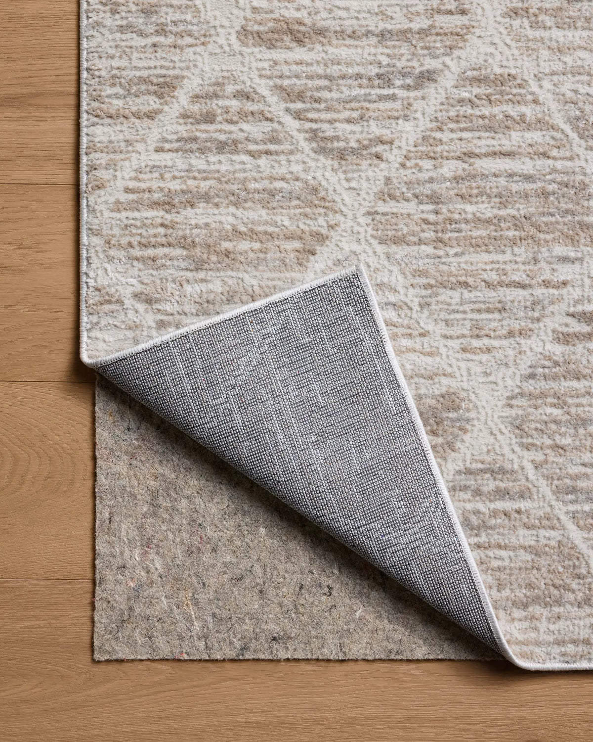 Townes TOW-01 Pebble / Beige Area Rug by Loloi