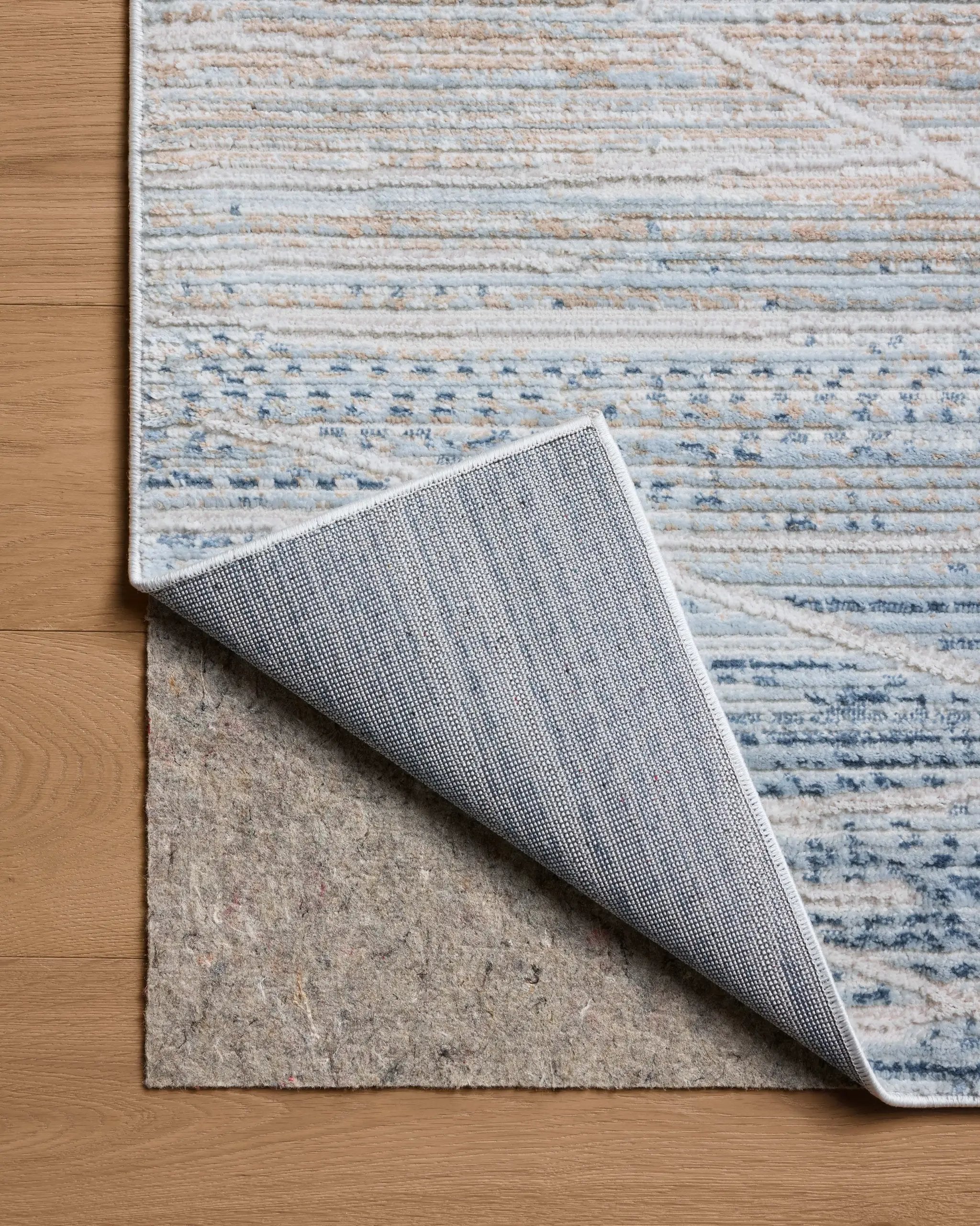 Townes TOW-07 Natural / Sky Area Rug by Loloi