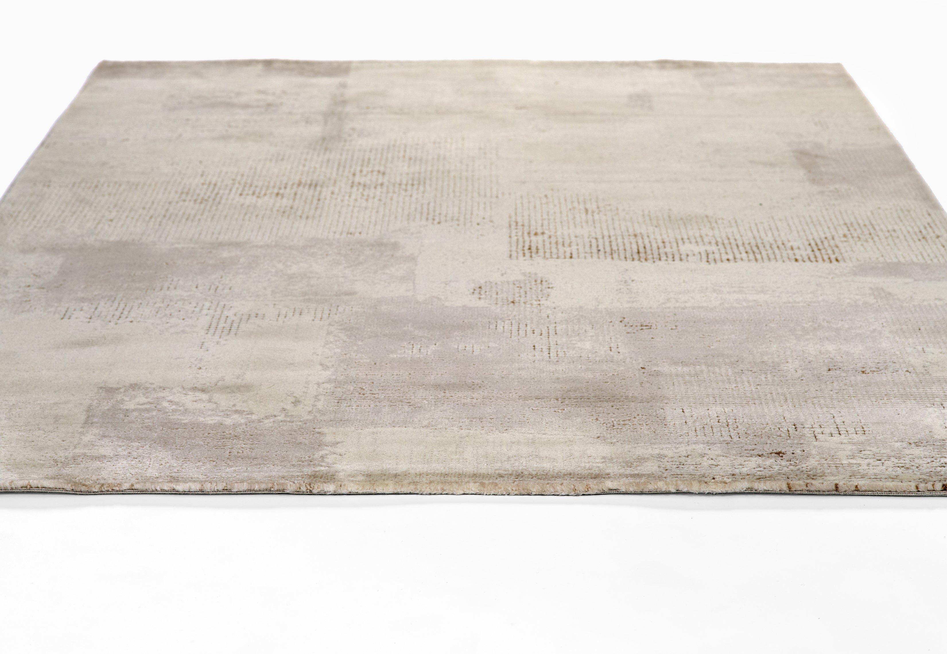 Momeni Vera VRA-4 Ivory Area Rug, a contemporary rug with a distressed patchwork design